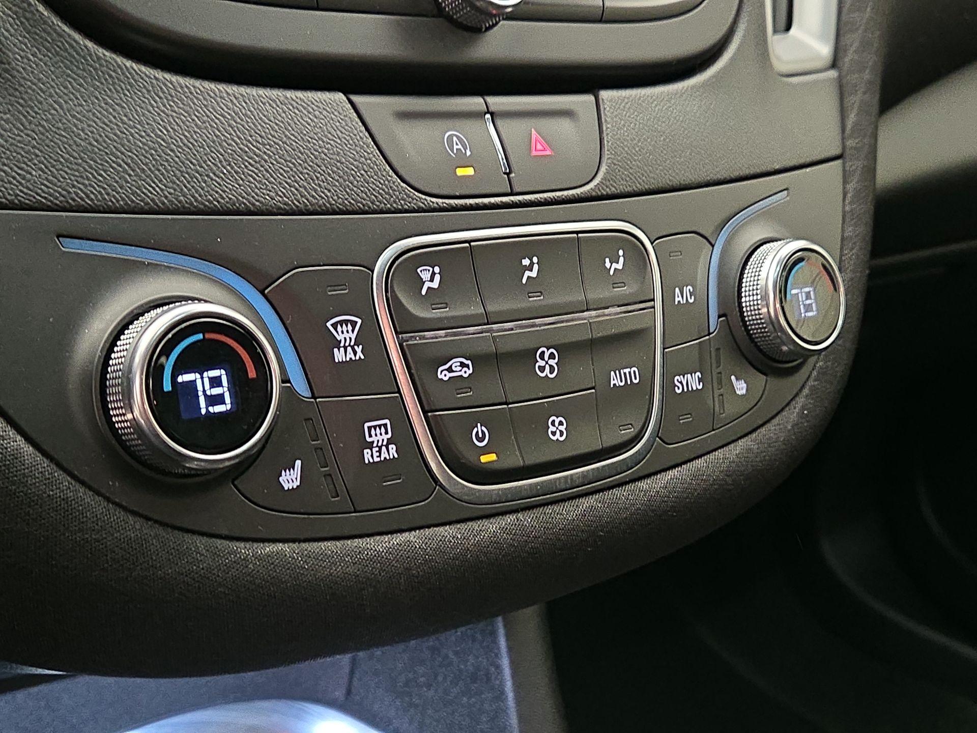 Thumbnail: 2024 Chevrolet Malibu - 16