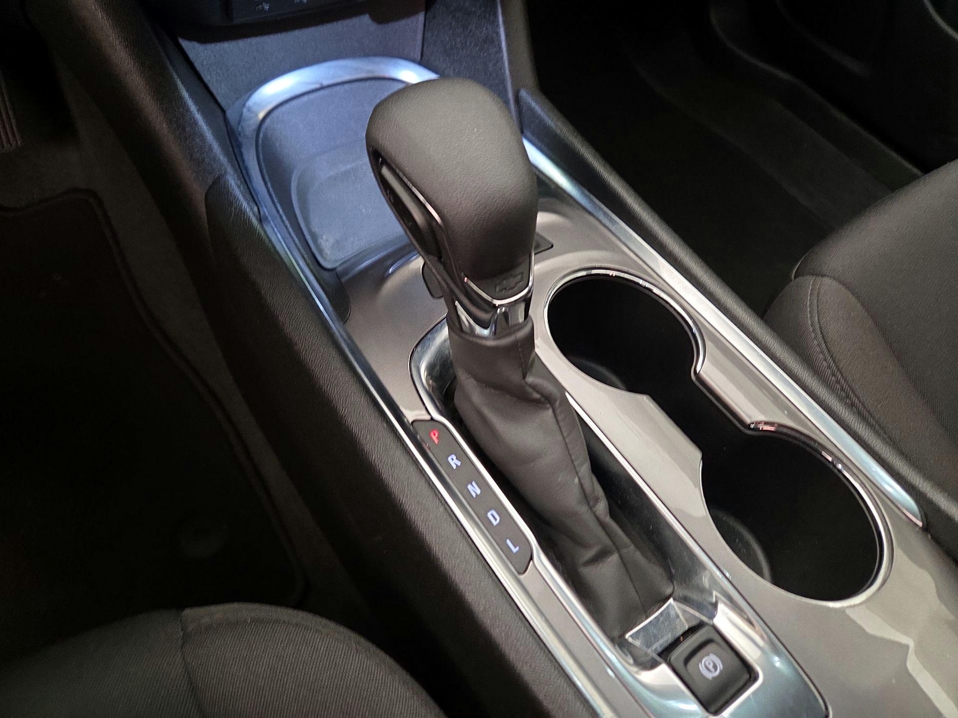 Thumbnail: 2024 Chevrolet Malibu - 17