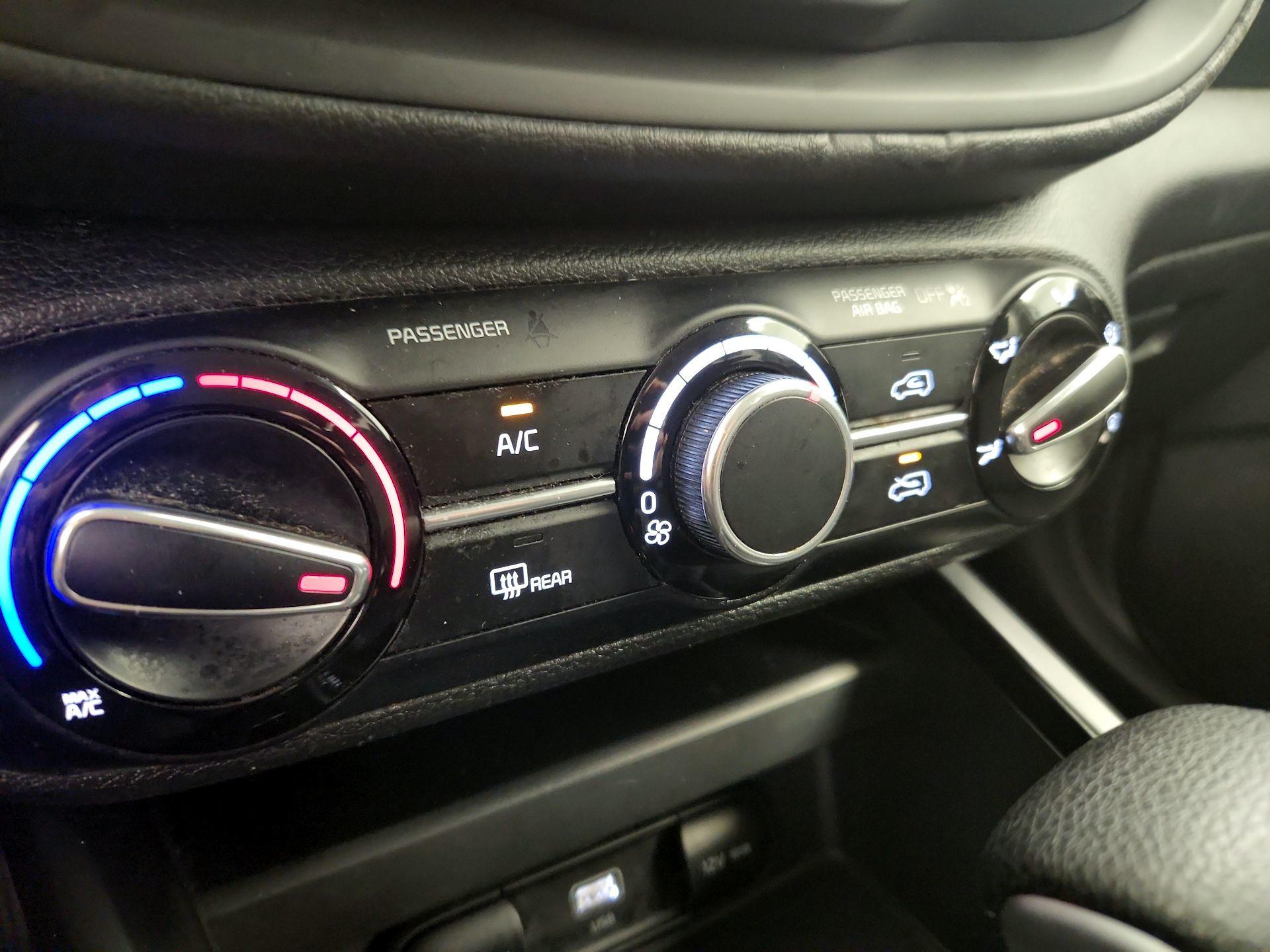 Thumbnail: 2025 Kia Soul - 16