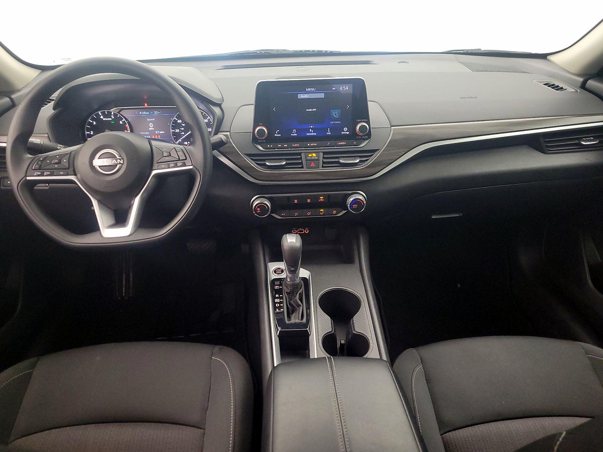 Thumbnail: 2025 Nissan Altima - 9