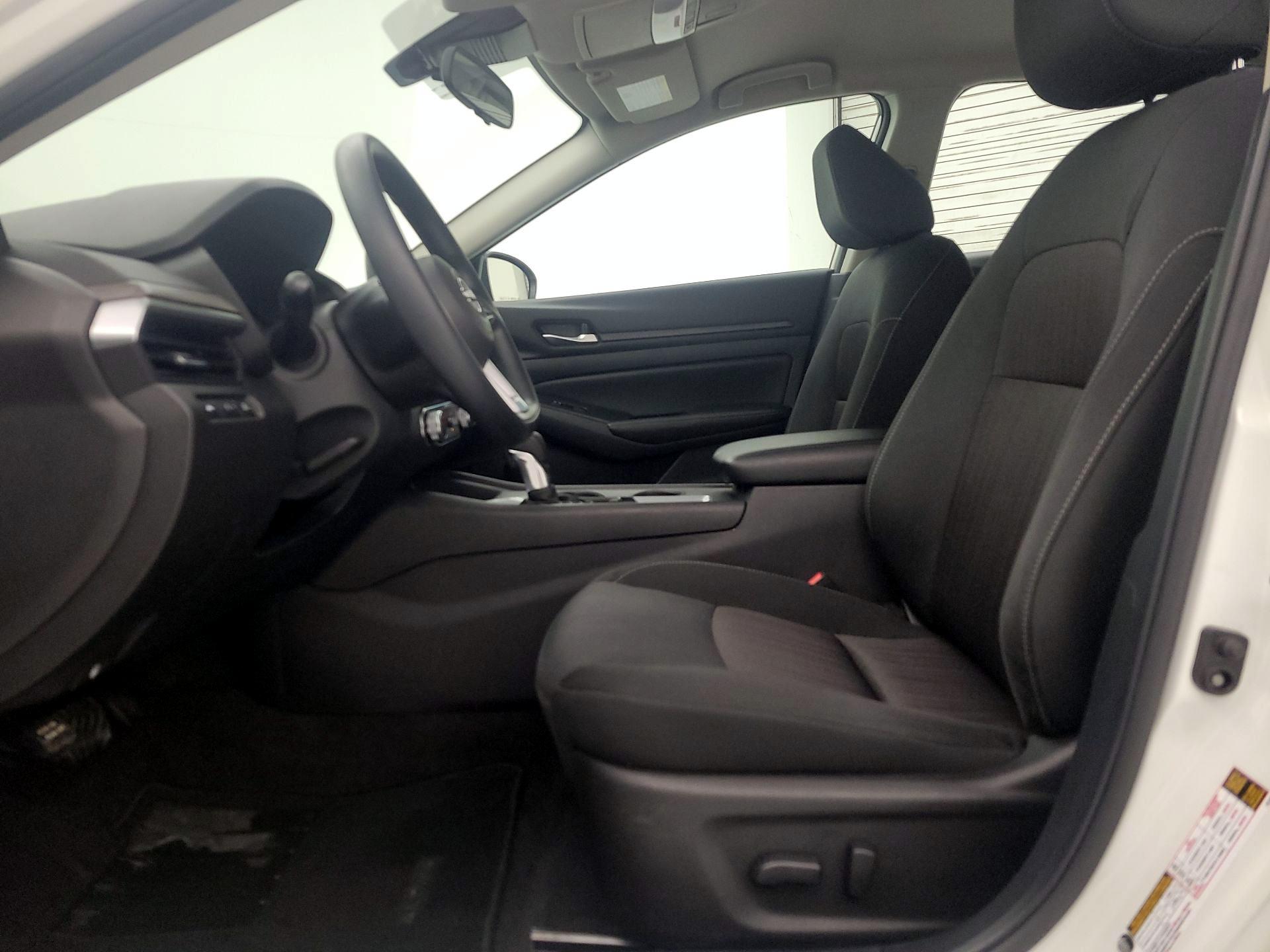 Thumbnail: 2025 Nissan Altima - 11