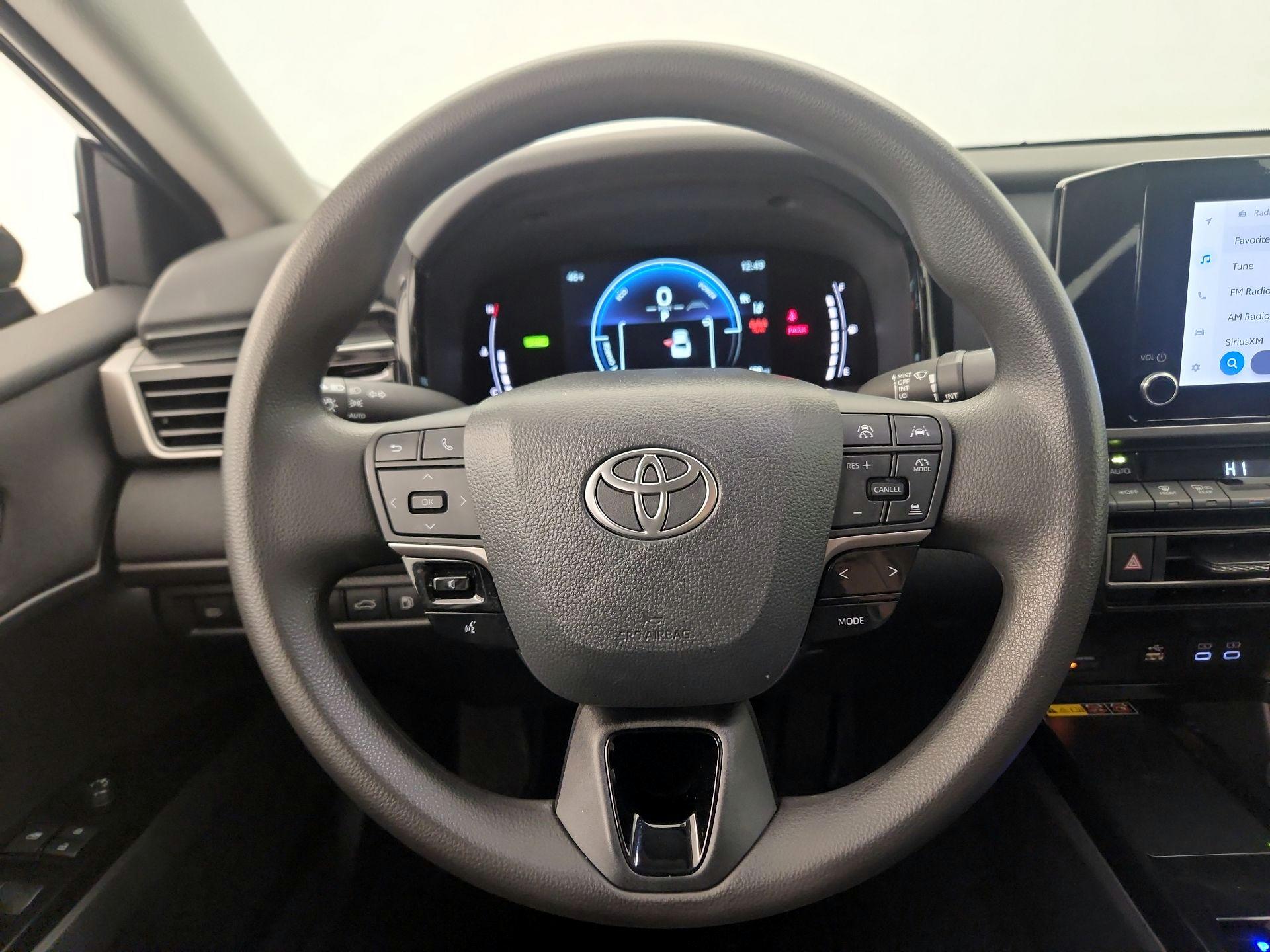 Thumbnail: 2025 Toyota Camry - 10