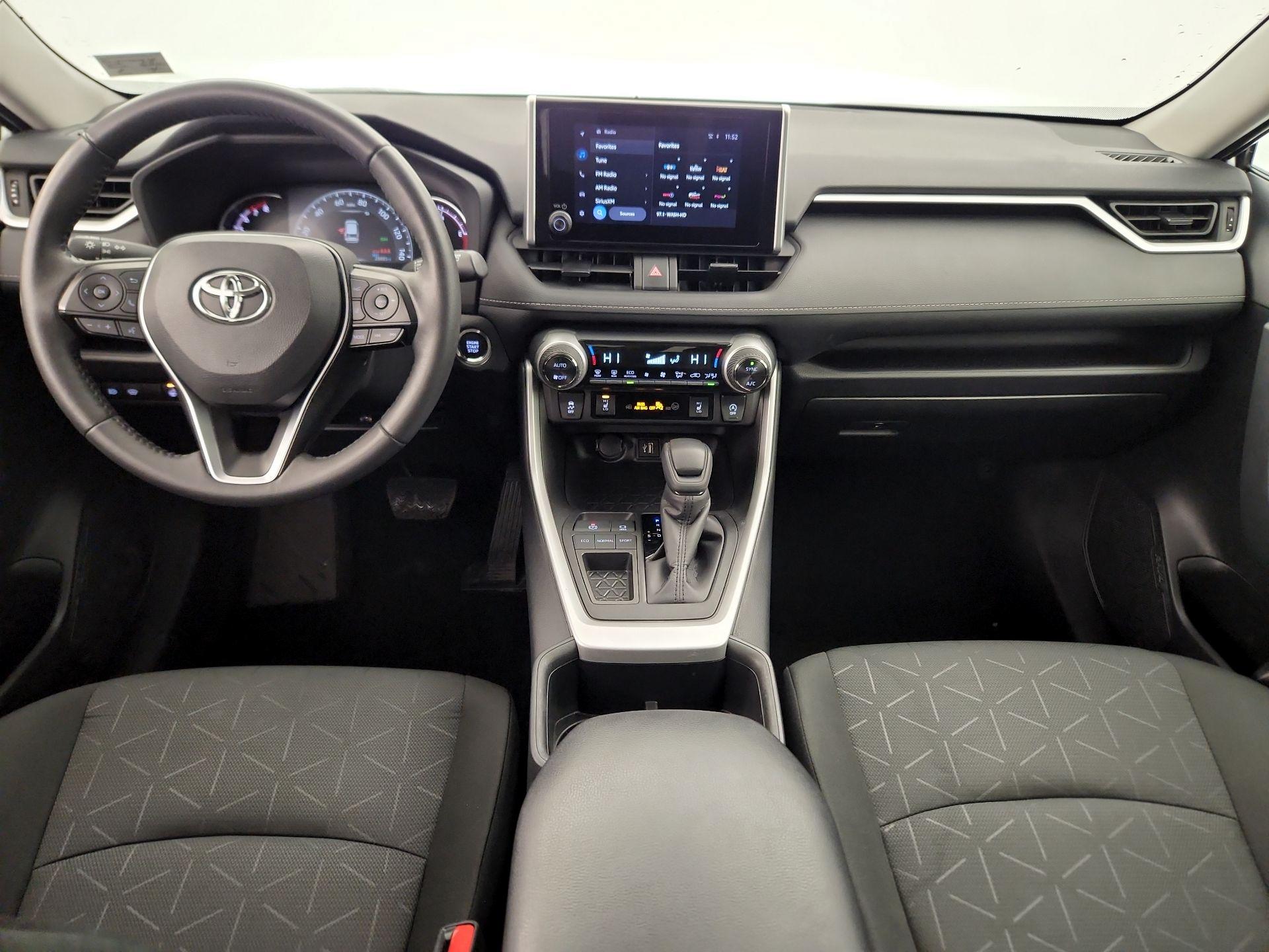 Thumbnail: 2025 Toyota RAV4 - 9