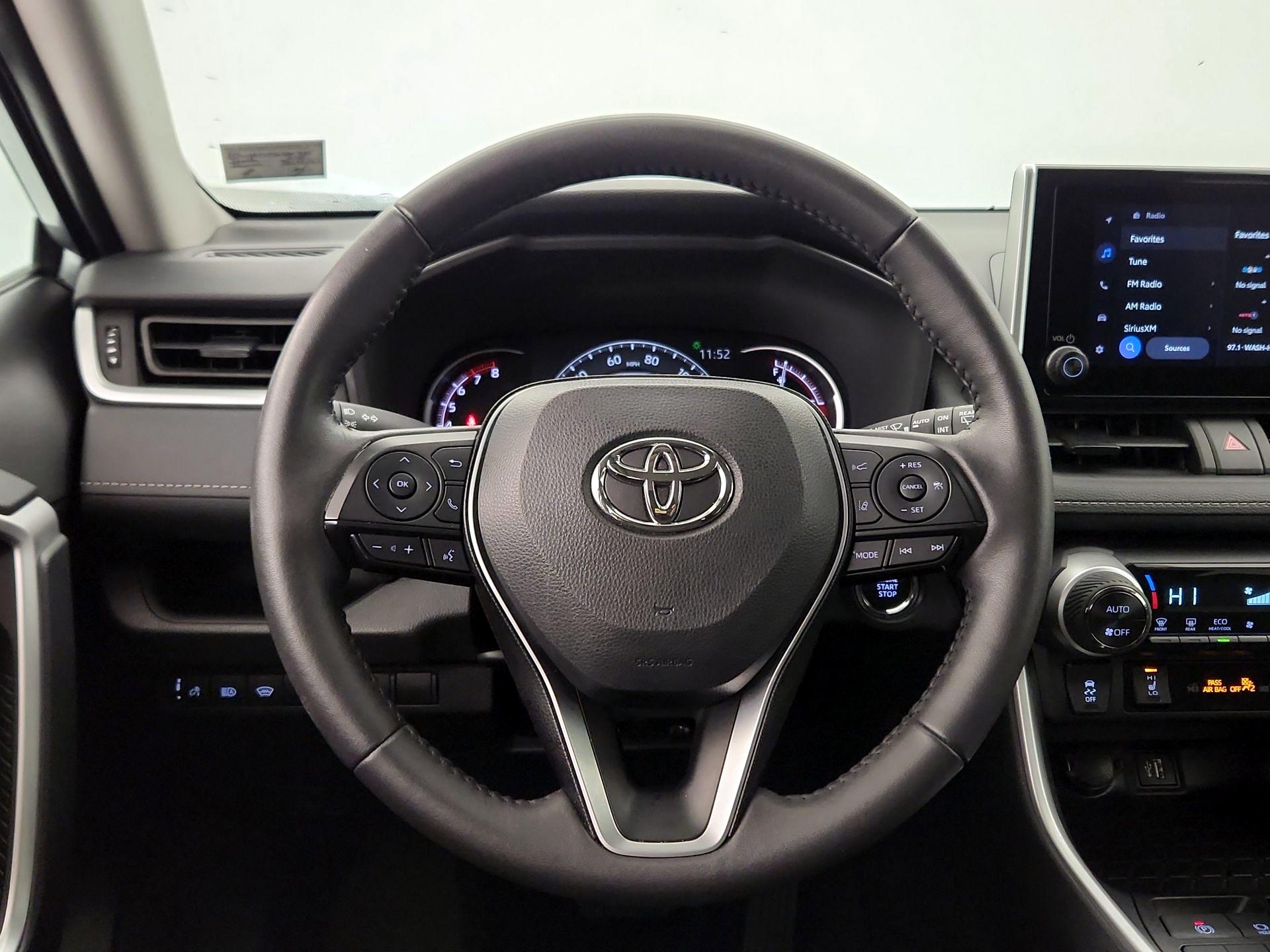 Thumbnail: 2025 Toyota RAV4 - 10