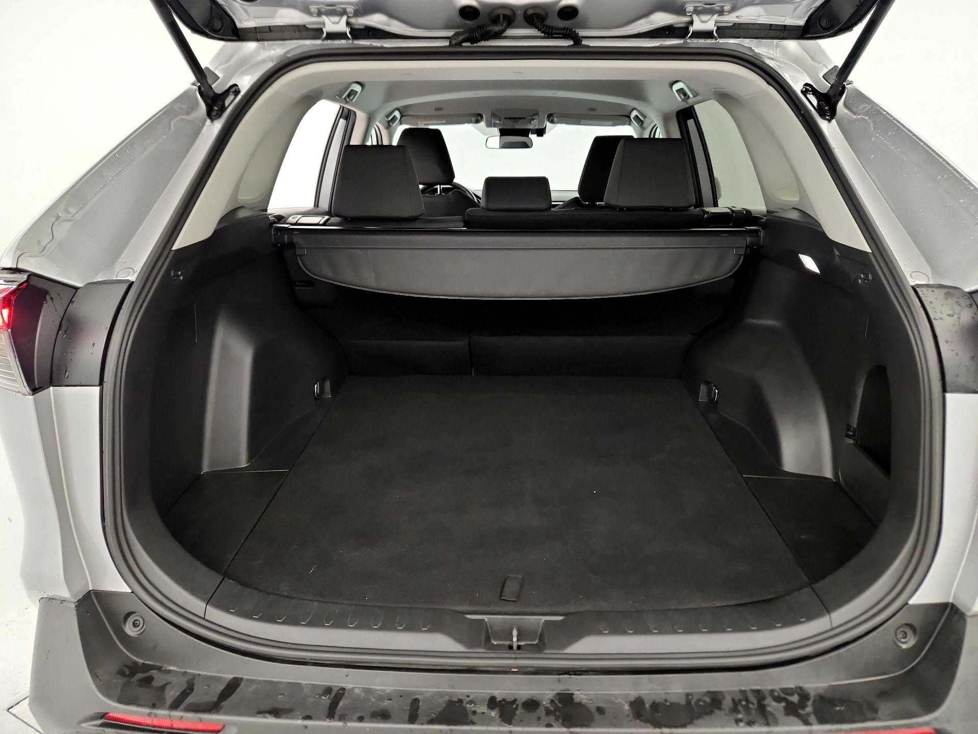 Thumbnail: 2025 Toyota RAV4 - 20