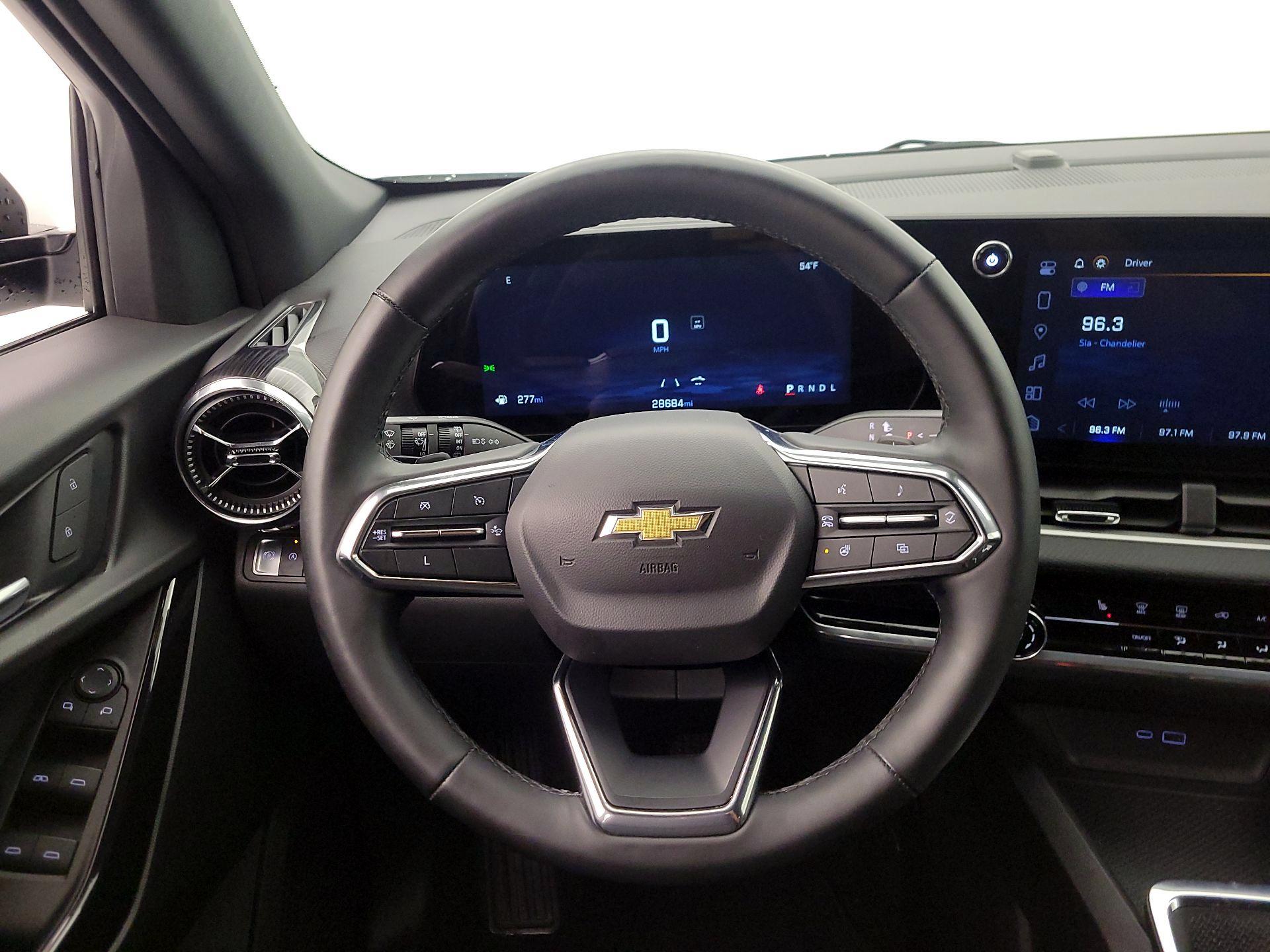 Thumbnail: 2025 Chevrolet Equinox - 10