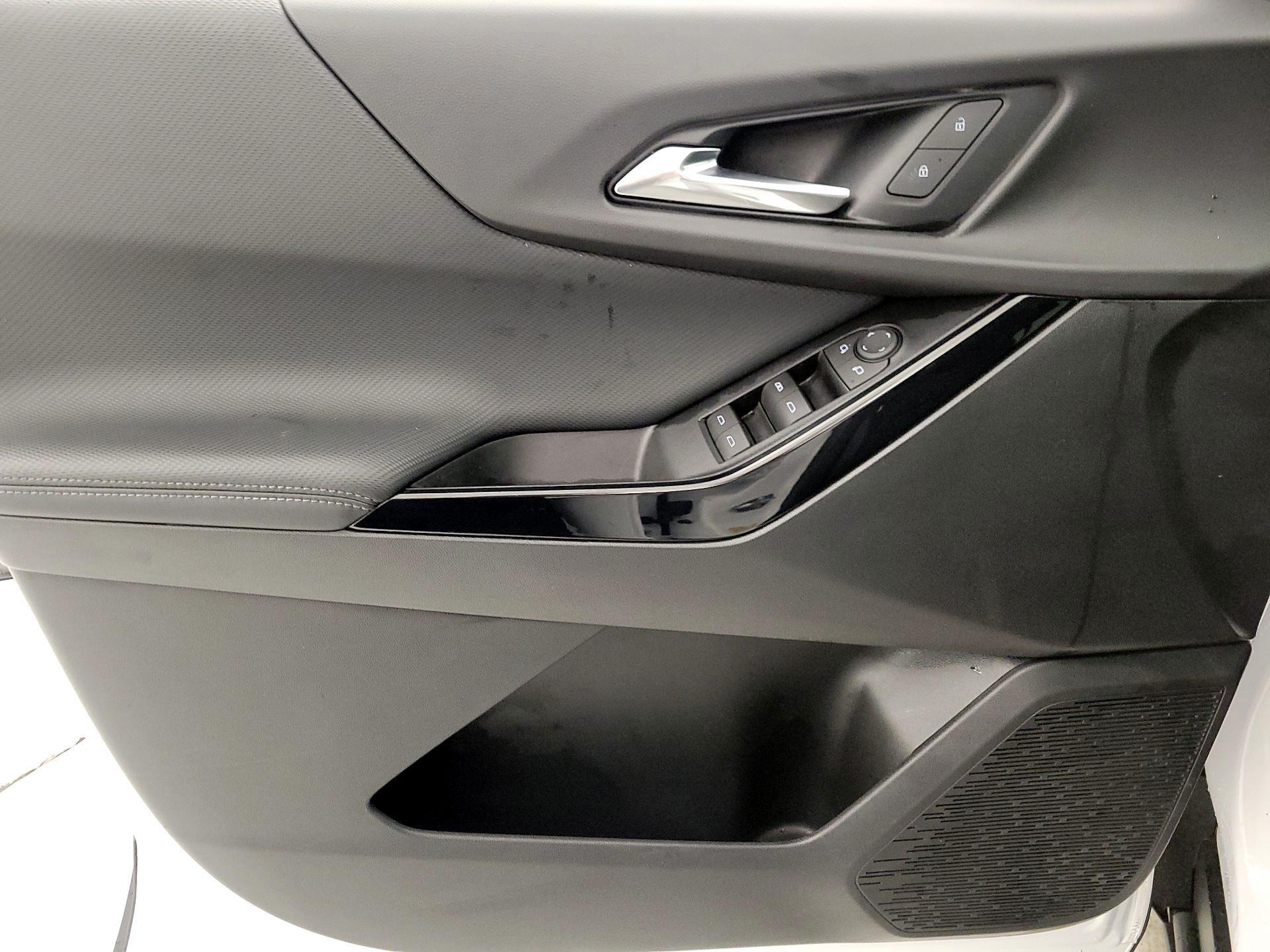 Thumbnail: 2025 Chevrolet Equinox - 12