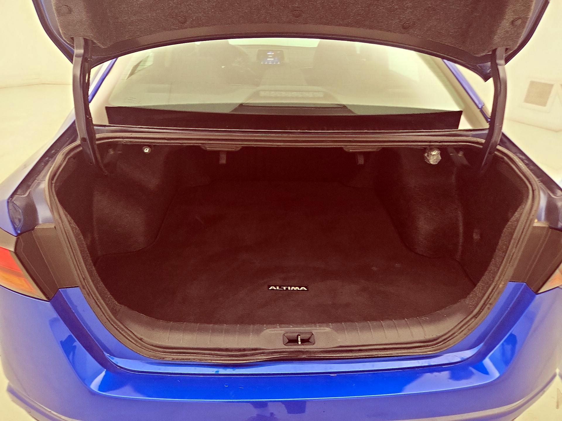 Thumbnail: 2025 Nissan Altima - 20