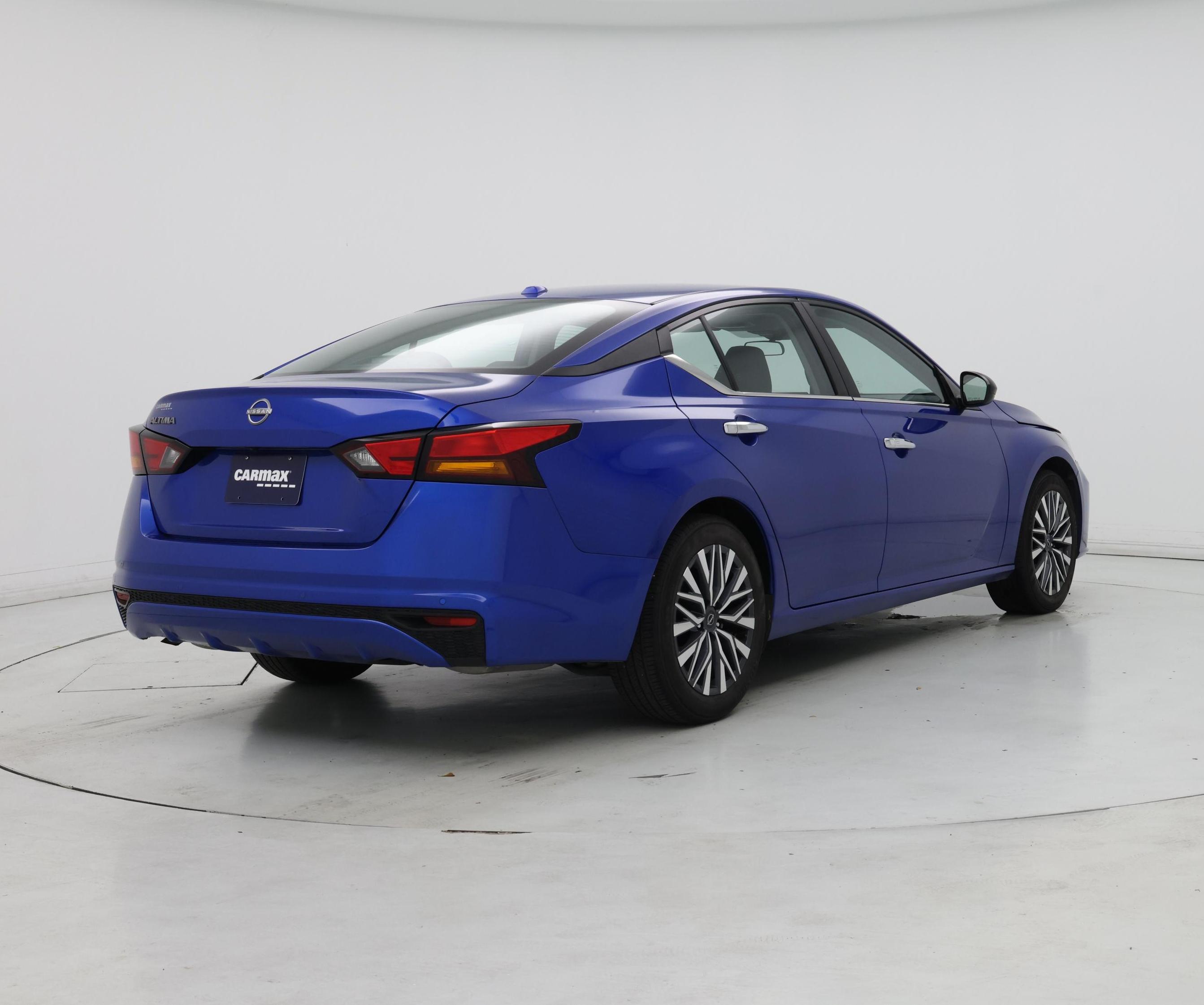 Thumbnail: 2025 Nissan Altima - 8