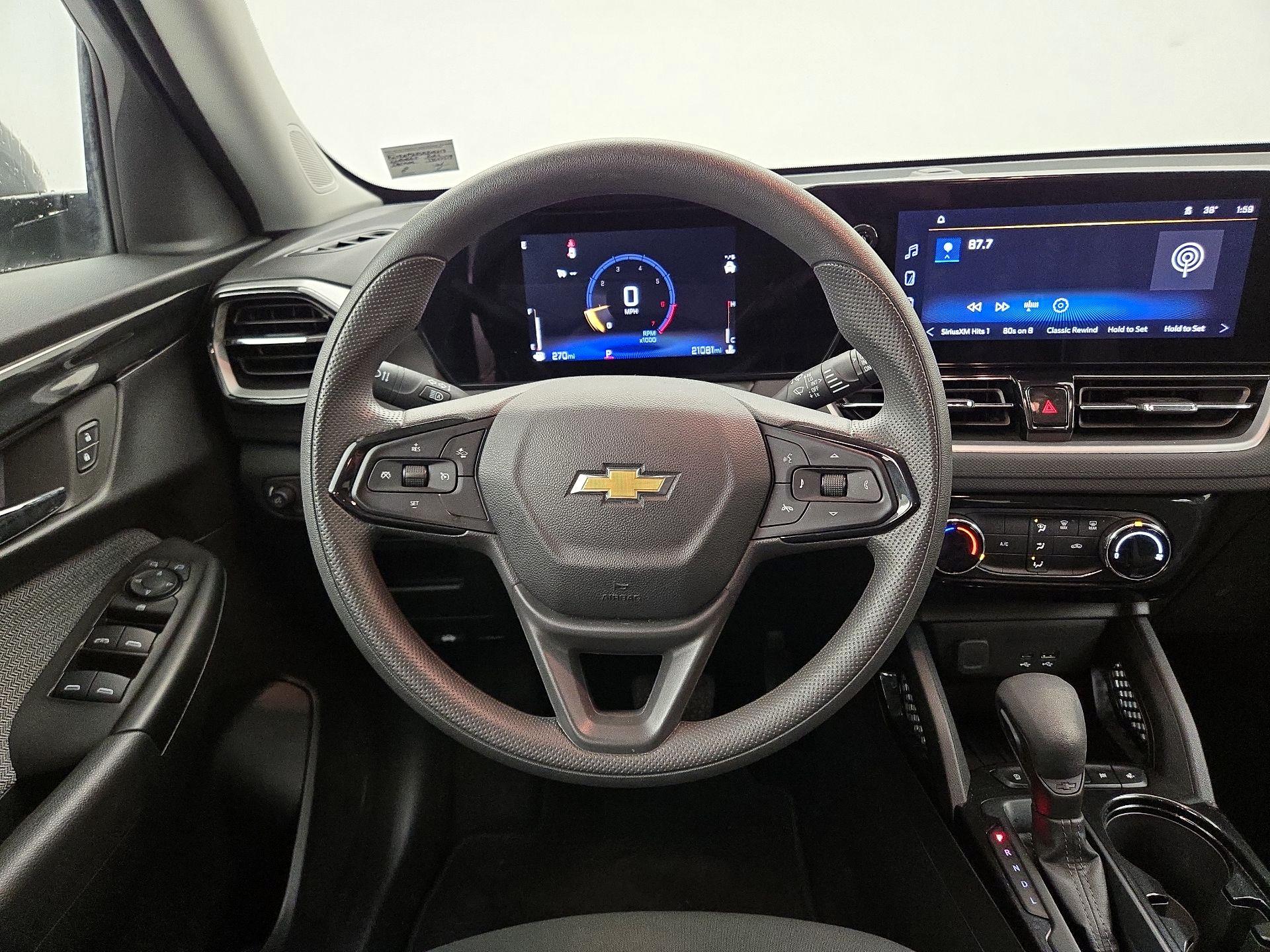 Thumbnail: 2025 Chevrolet TrailBlazer - 10