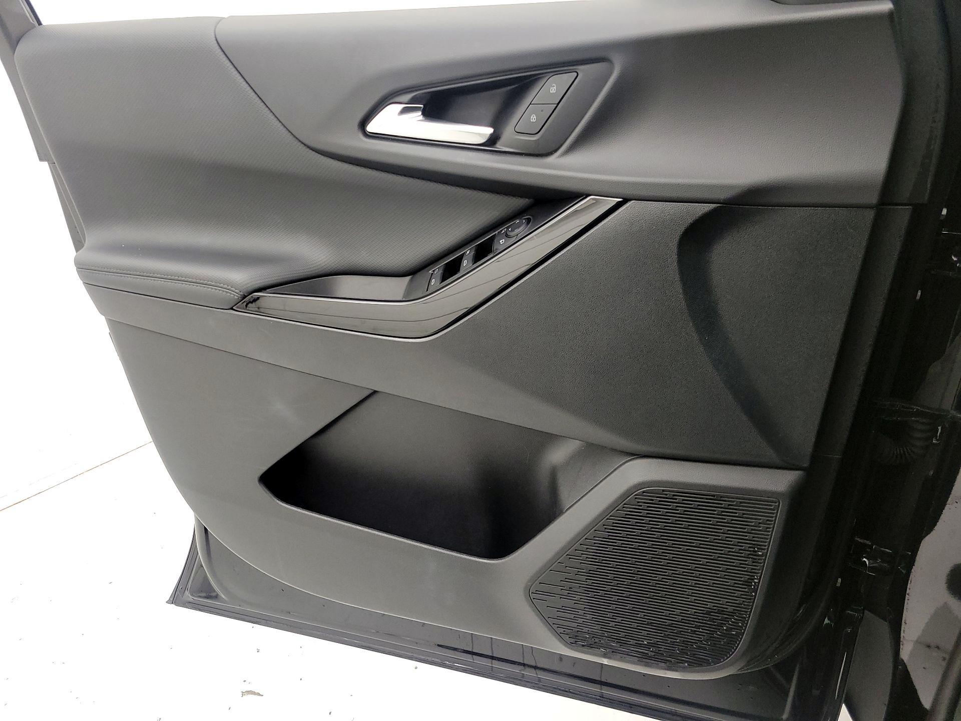 Thumbnail: 2025 Chevrolet Equinox - 12