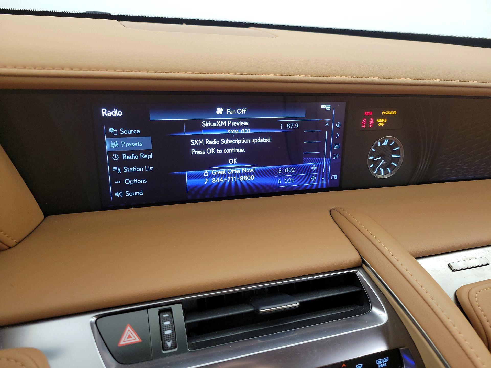 Thumbnail: 2021 Lexus LC - 16