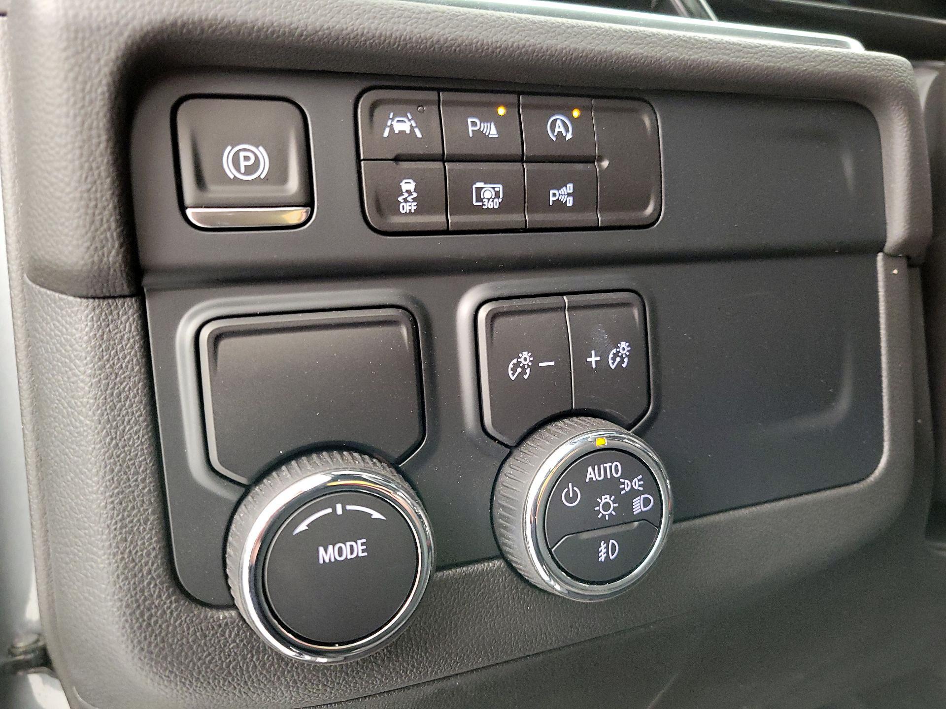 Thumbnail: 2025 Chevrolet Tahoe - 13