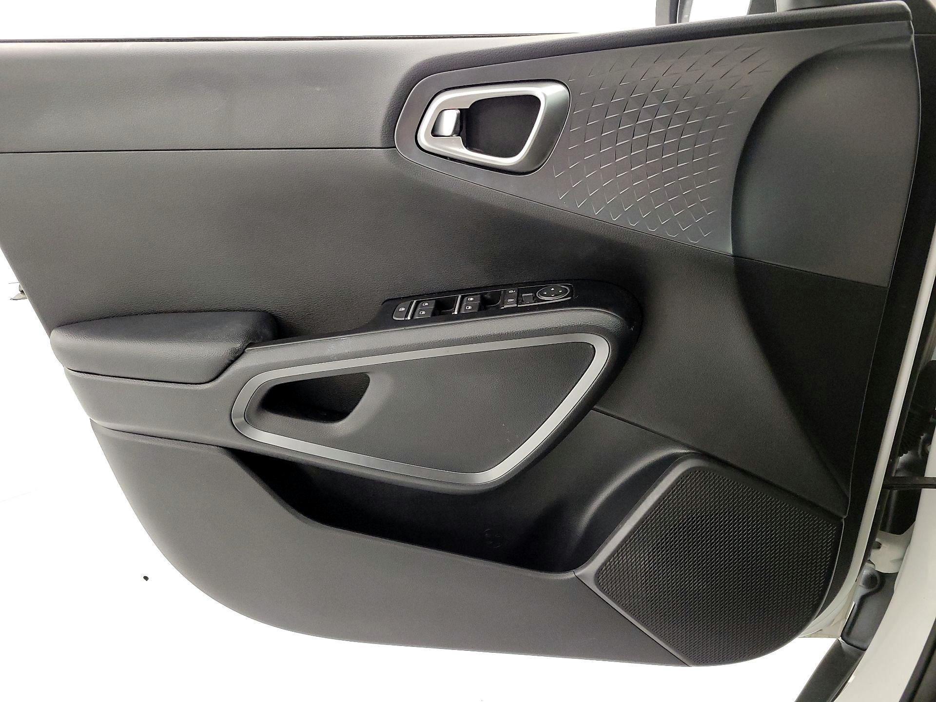 Thumbnail: 2020 Kia Soul - 12