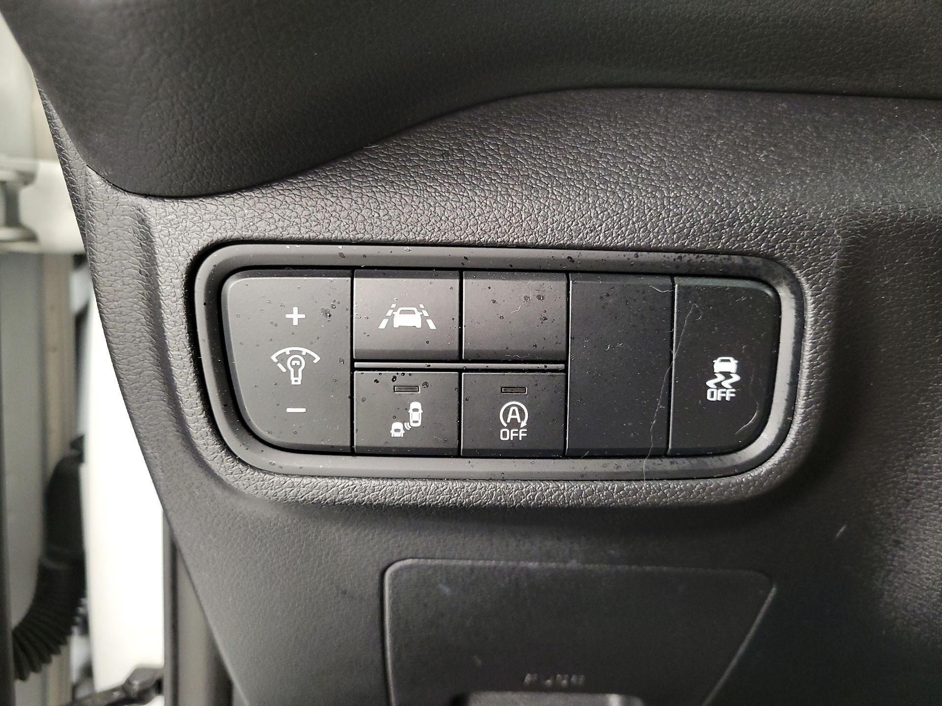 Thumbnail: 2020 Kia Soul - 13