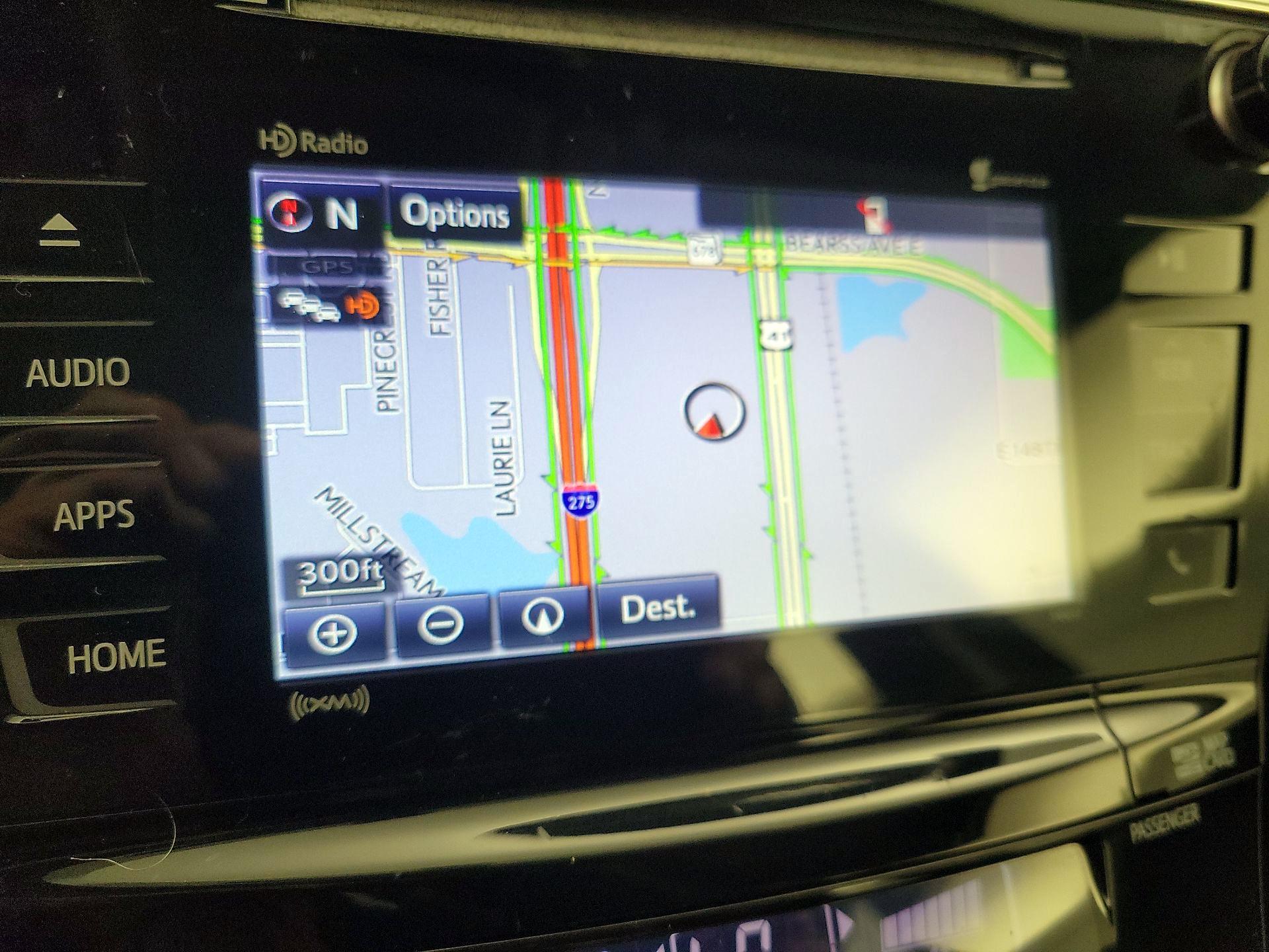 Thumbnail: 2016 Toyota Prius v - 14