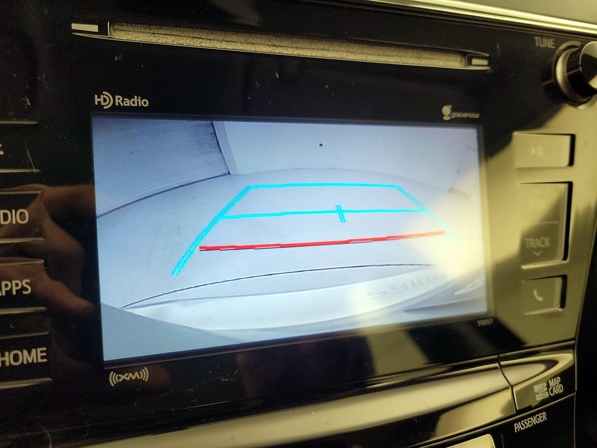 Thumbnail: 2016 Toyota Prius v - 15