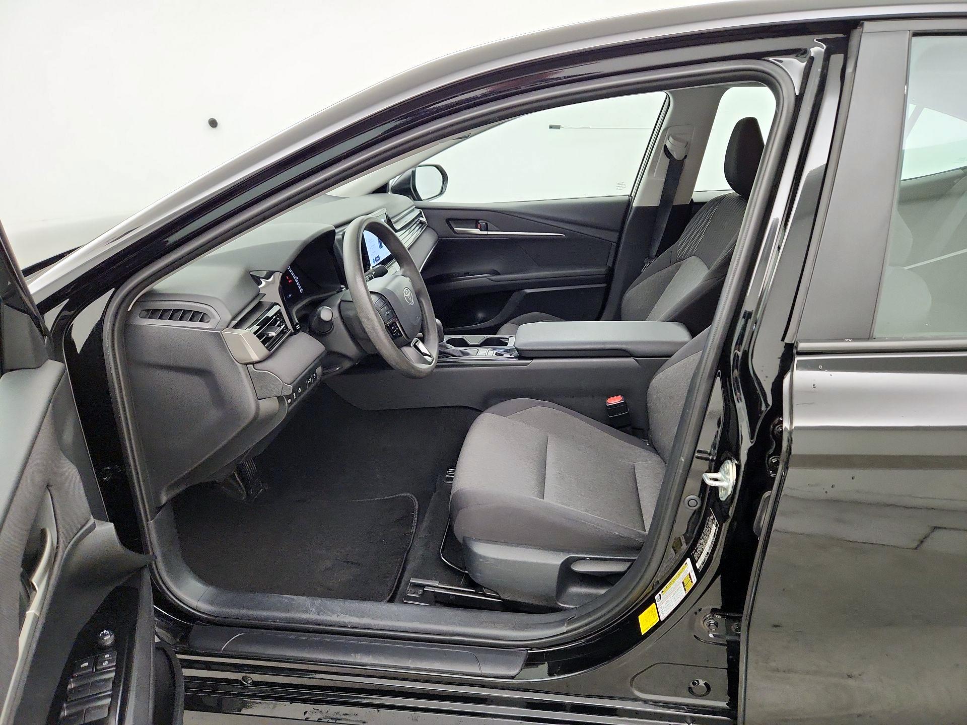 Thumbnail: 2025 Toyota Camry - 9