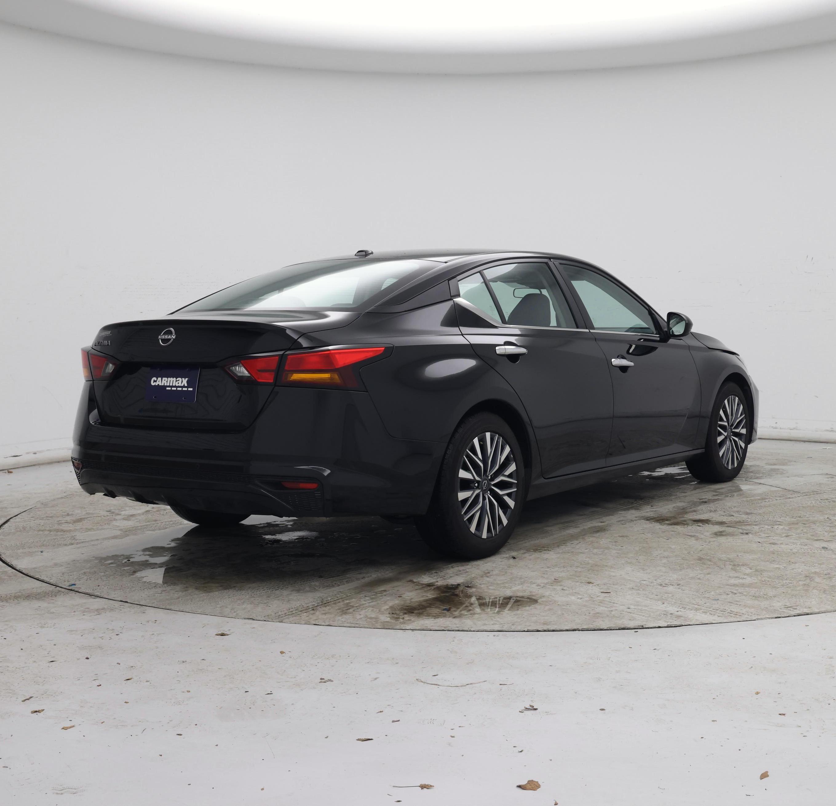 Thumbnail: 2025 Nissan Altima - 8