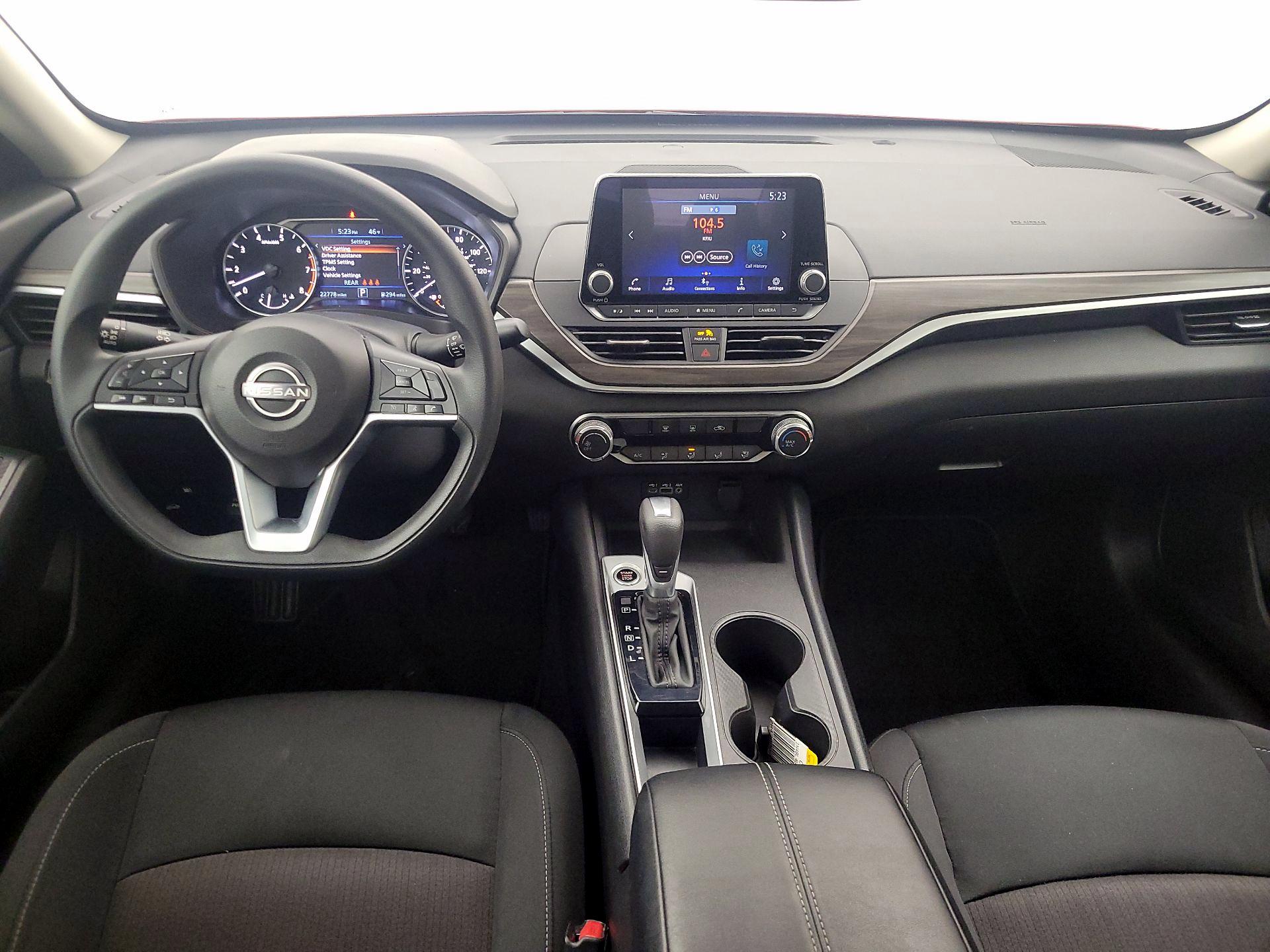 Thumbnail: 2025 Nissan Altima - 9