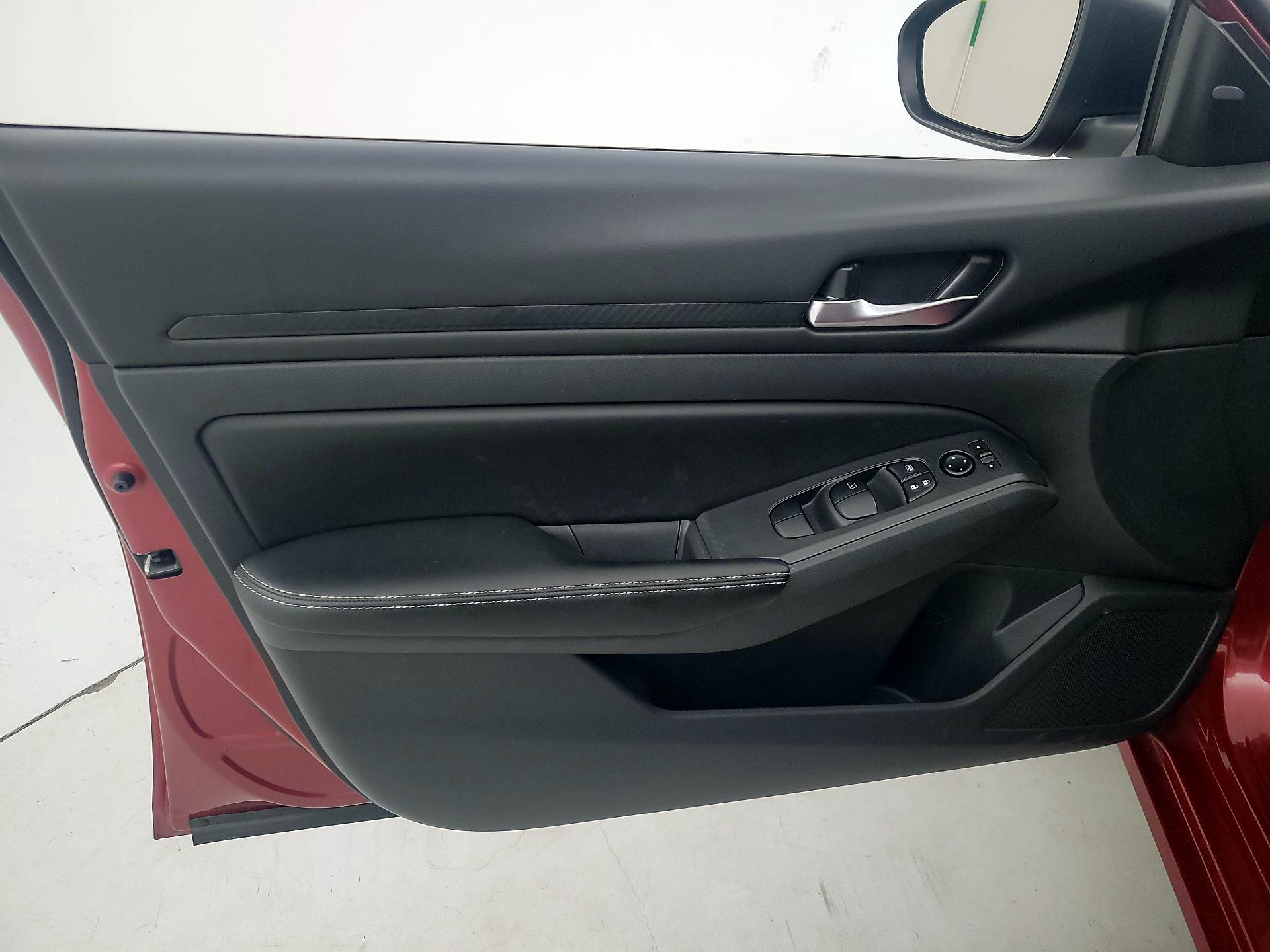 Thumbnail: 2025 Nissan Altima - 12