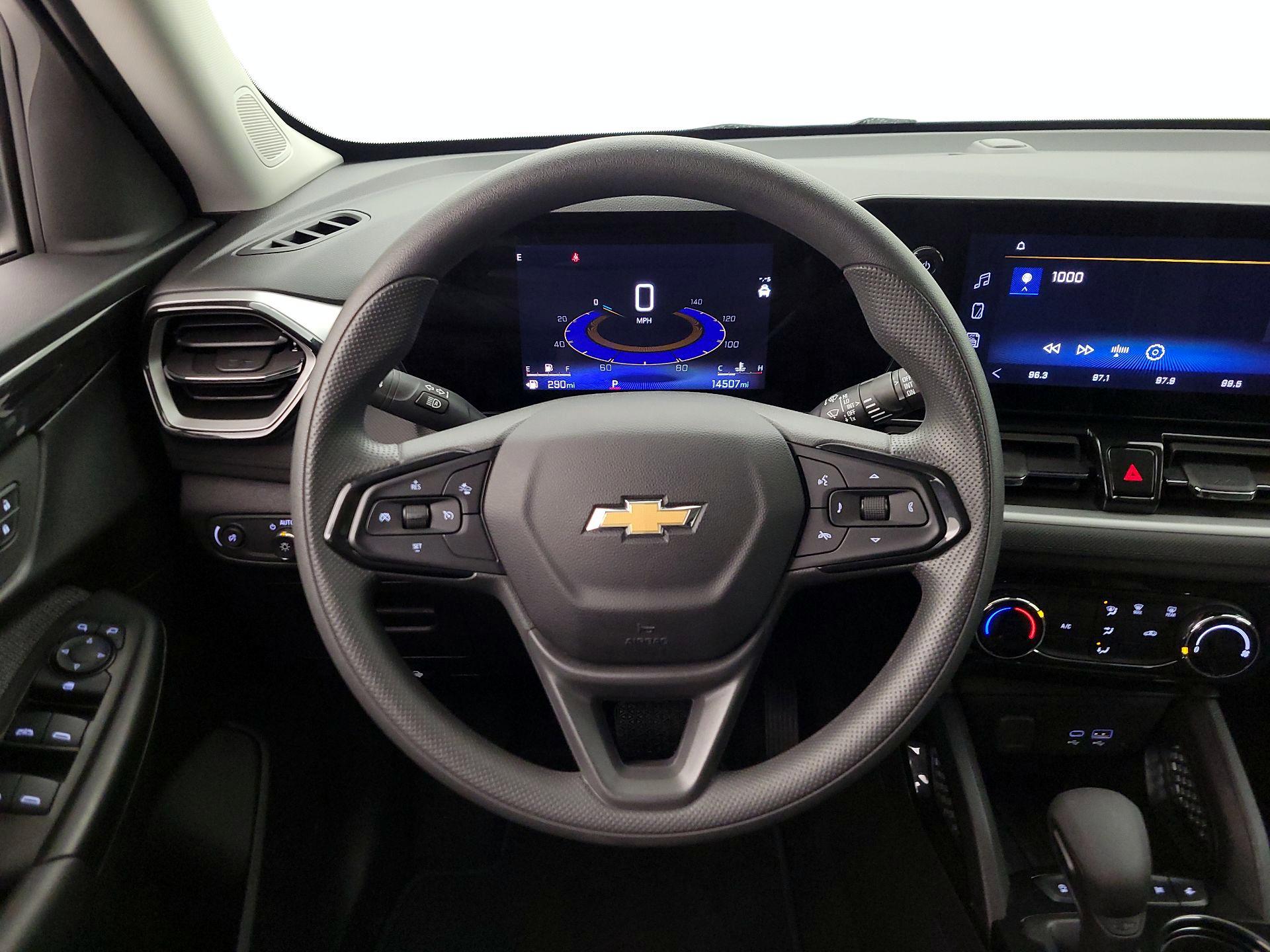 Thumbnail: 2025 Chevrolet TrailBlazer - 10