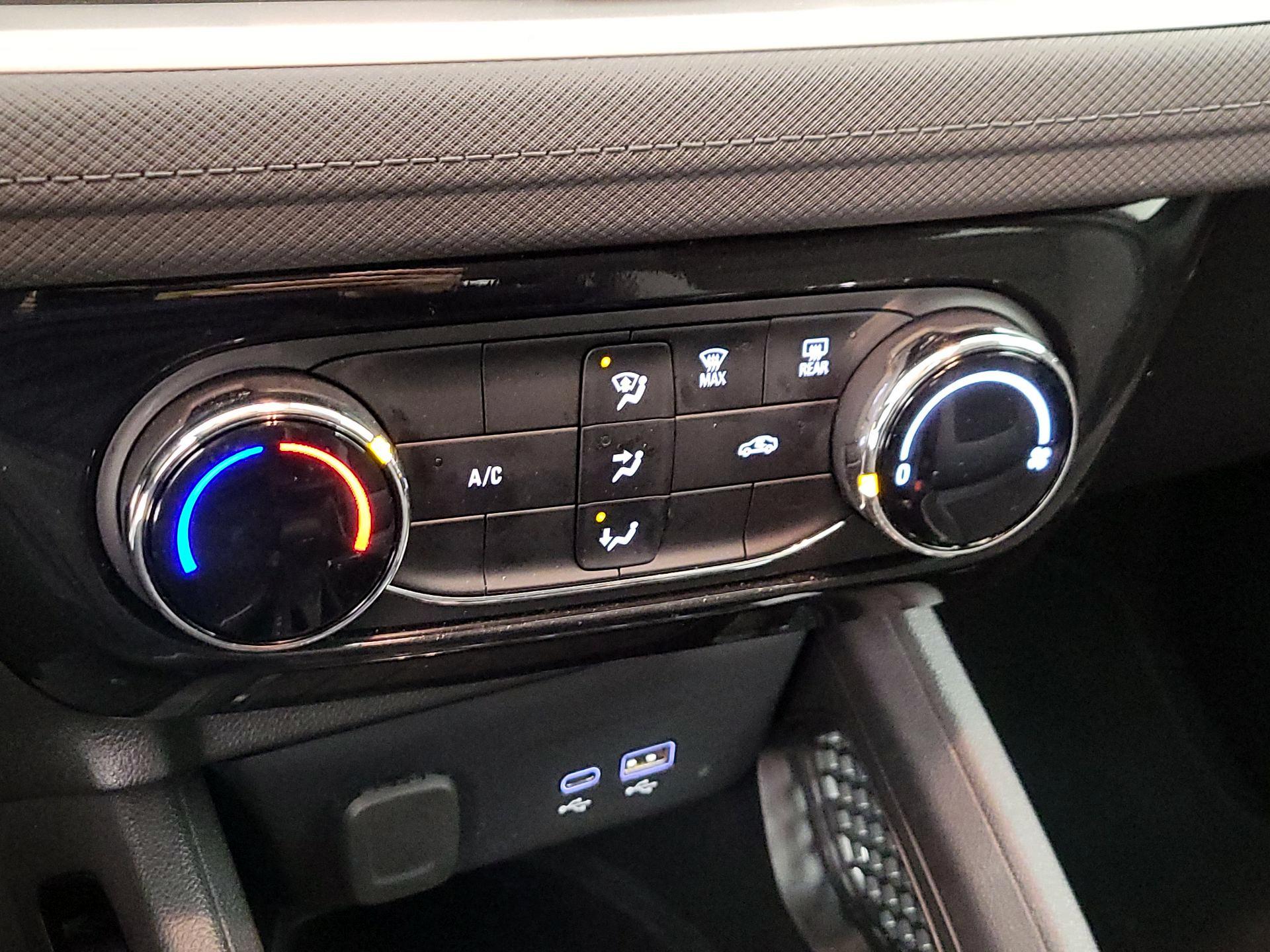 Thumbnail: 2025 Chevrolet TrailBlazer - 16