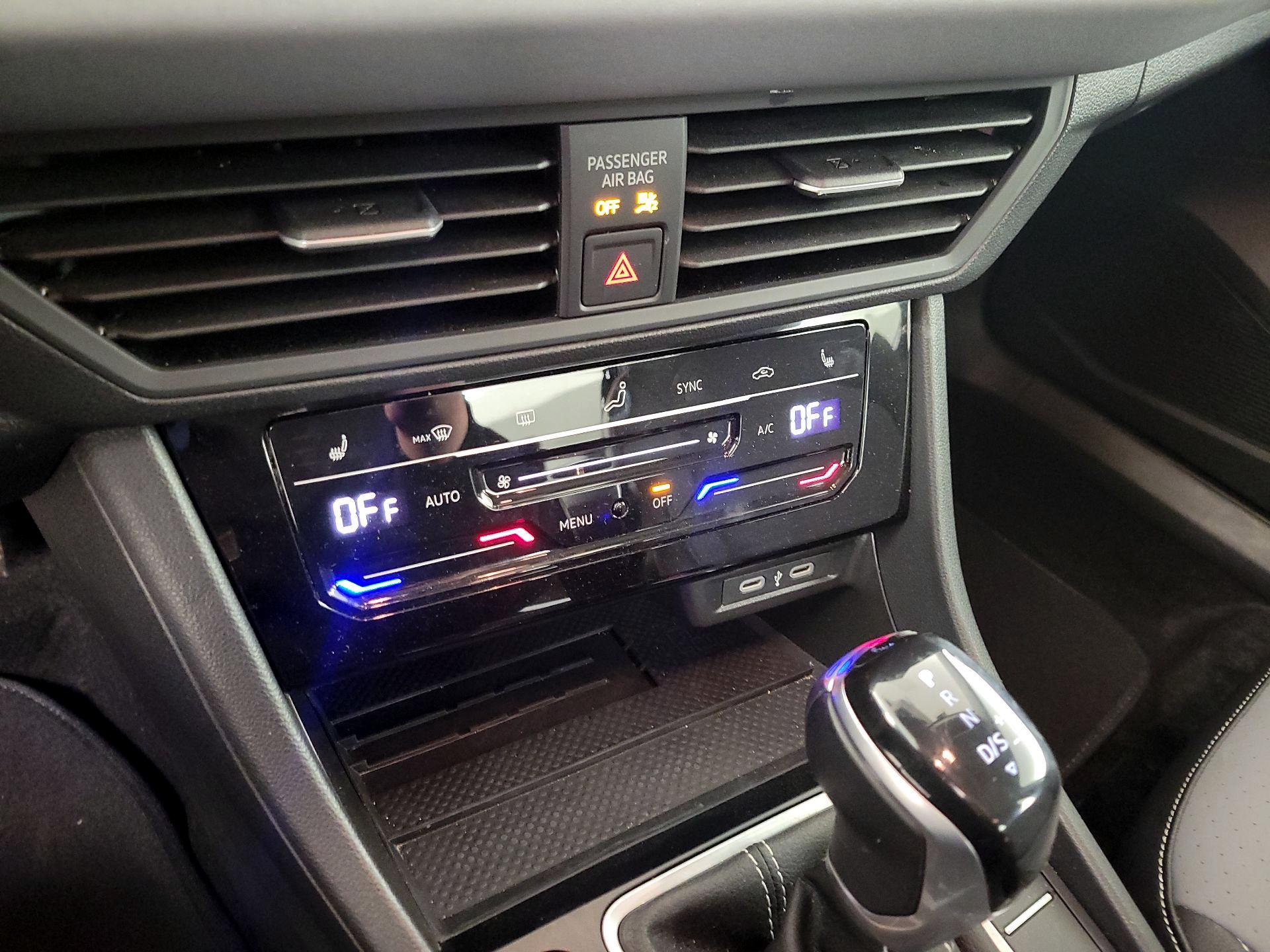 Thumbnail: 2025 Volkswagen Jetta - 16