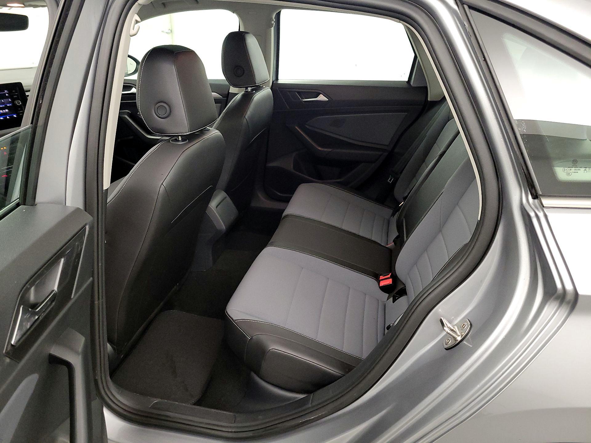 Thumbnail: 2025 Volkswagen Jetta - 20