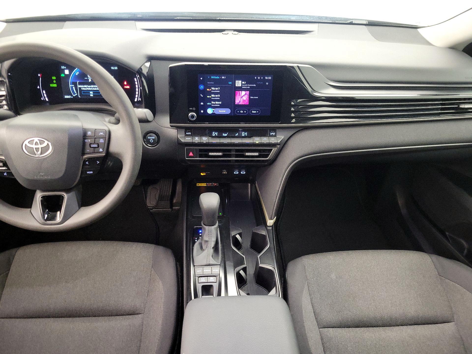 Thumbnail: 2025 Toyota Camry - 9