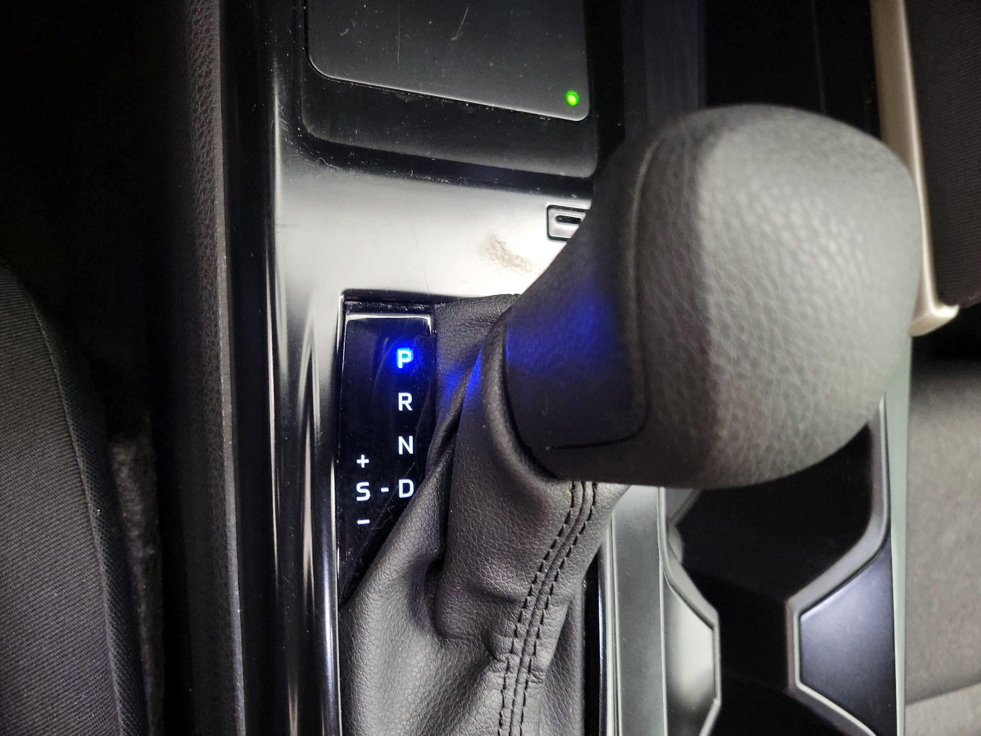 Thumbnail: 2025 Toyota Camry - 17