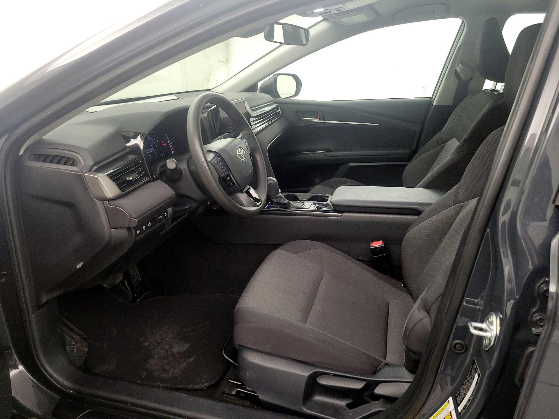 Thumbnail: 2025 Toyota Camry - 11