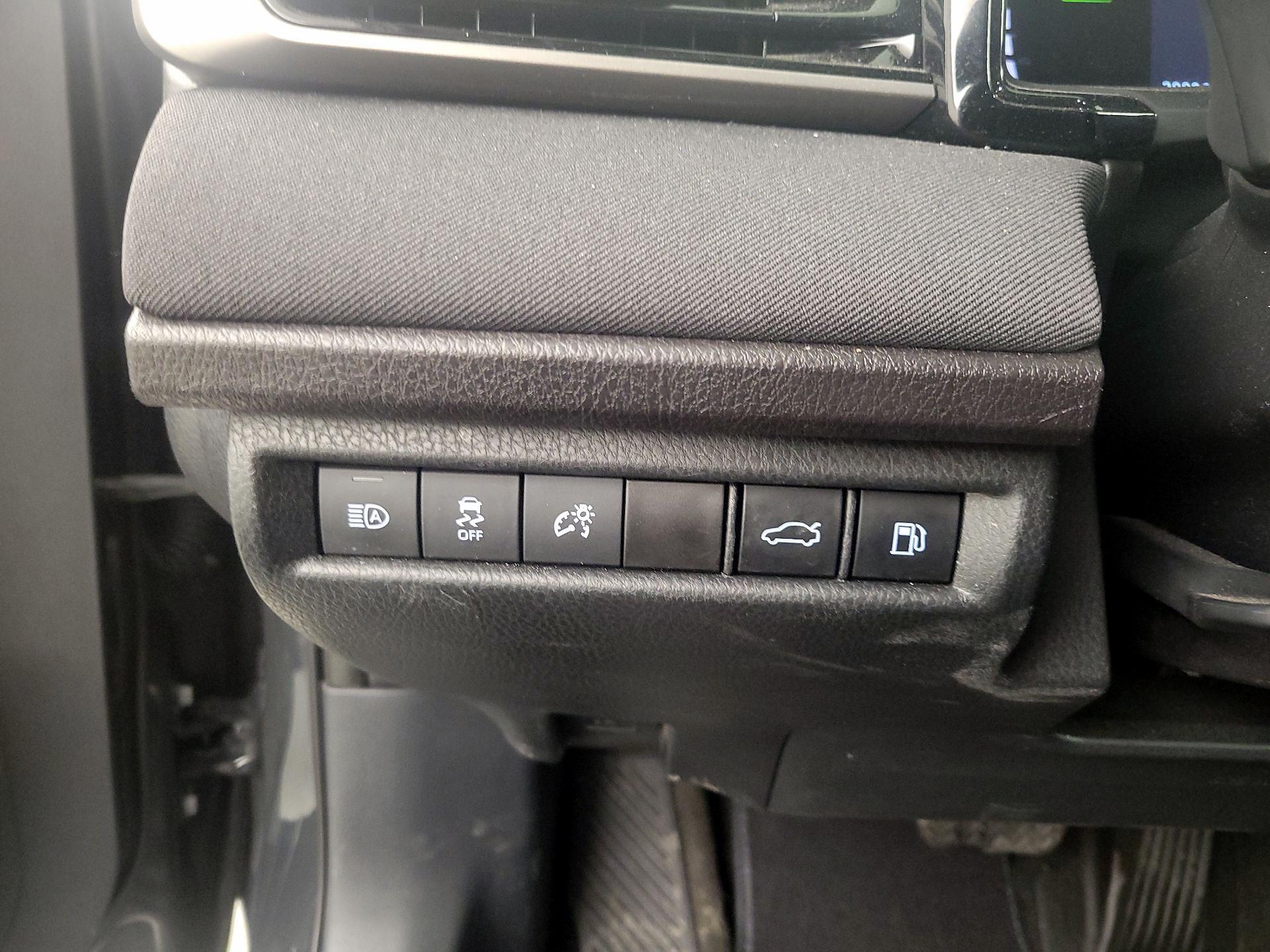 Thumbnail: 2025 Toyota Camry - 13