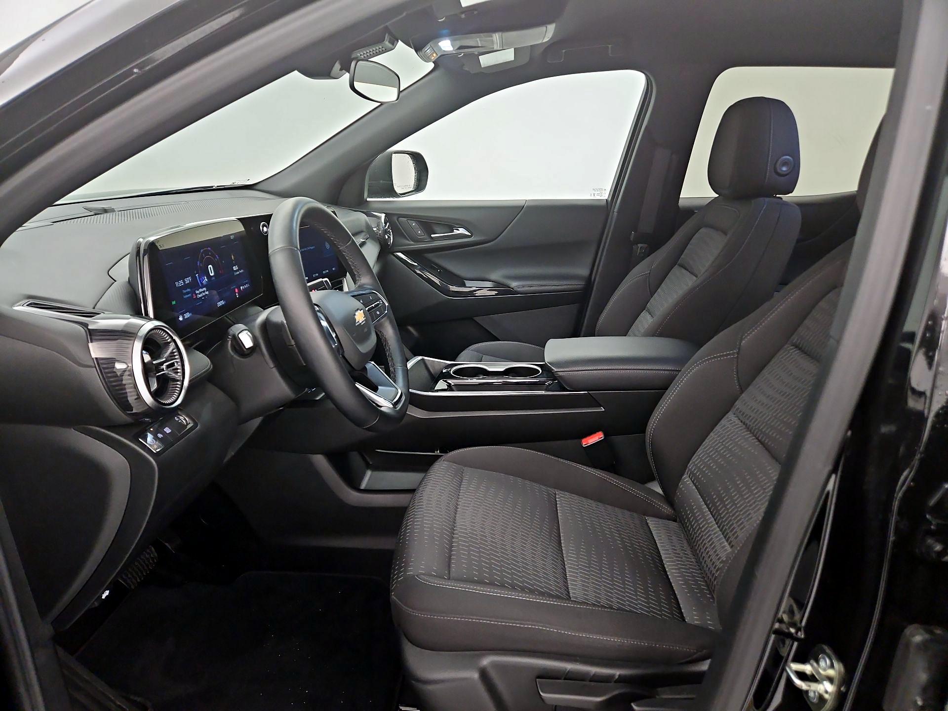 Thumbnail: 2025 Chevrolet Equinox - 11