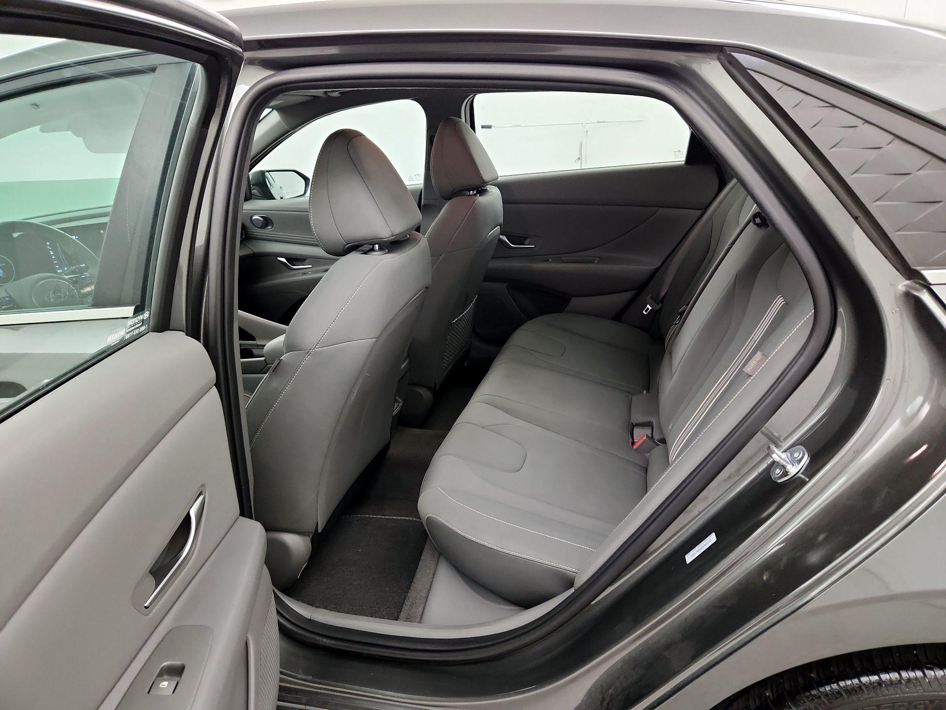 Thumbnail: 2025 Hyundai Elantra - 19