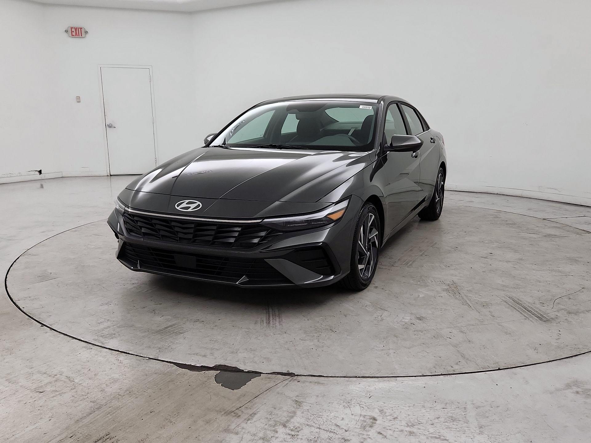 Thumbnail: 2025 Hyundai Elantra - 3