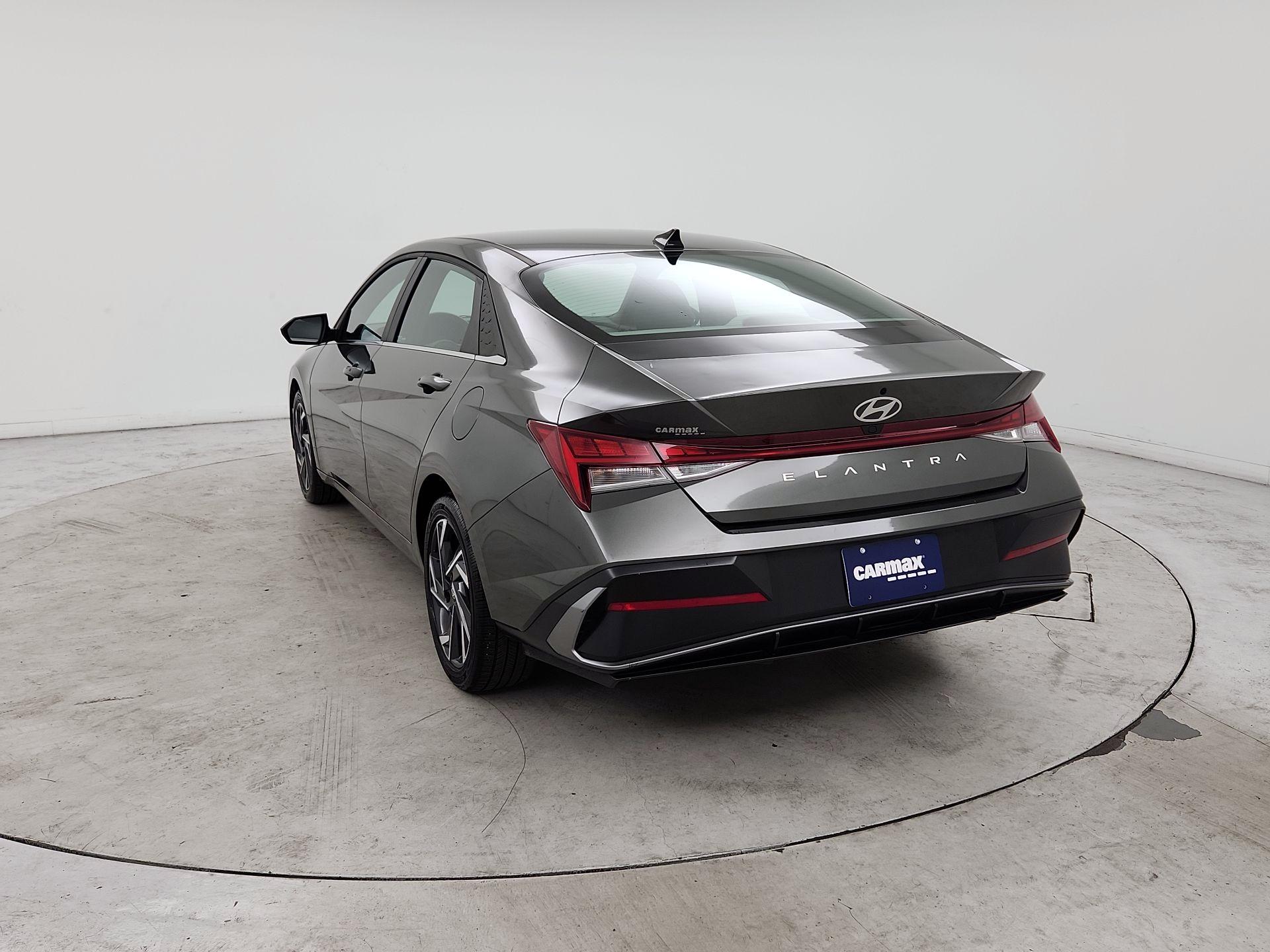 Thumbnail: 2025 Hyundai Elantra - 7