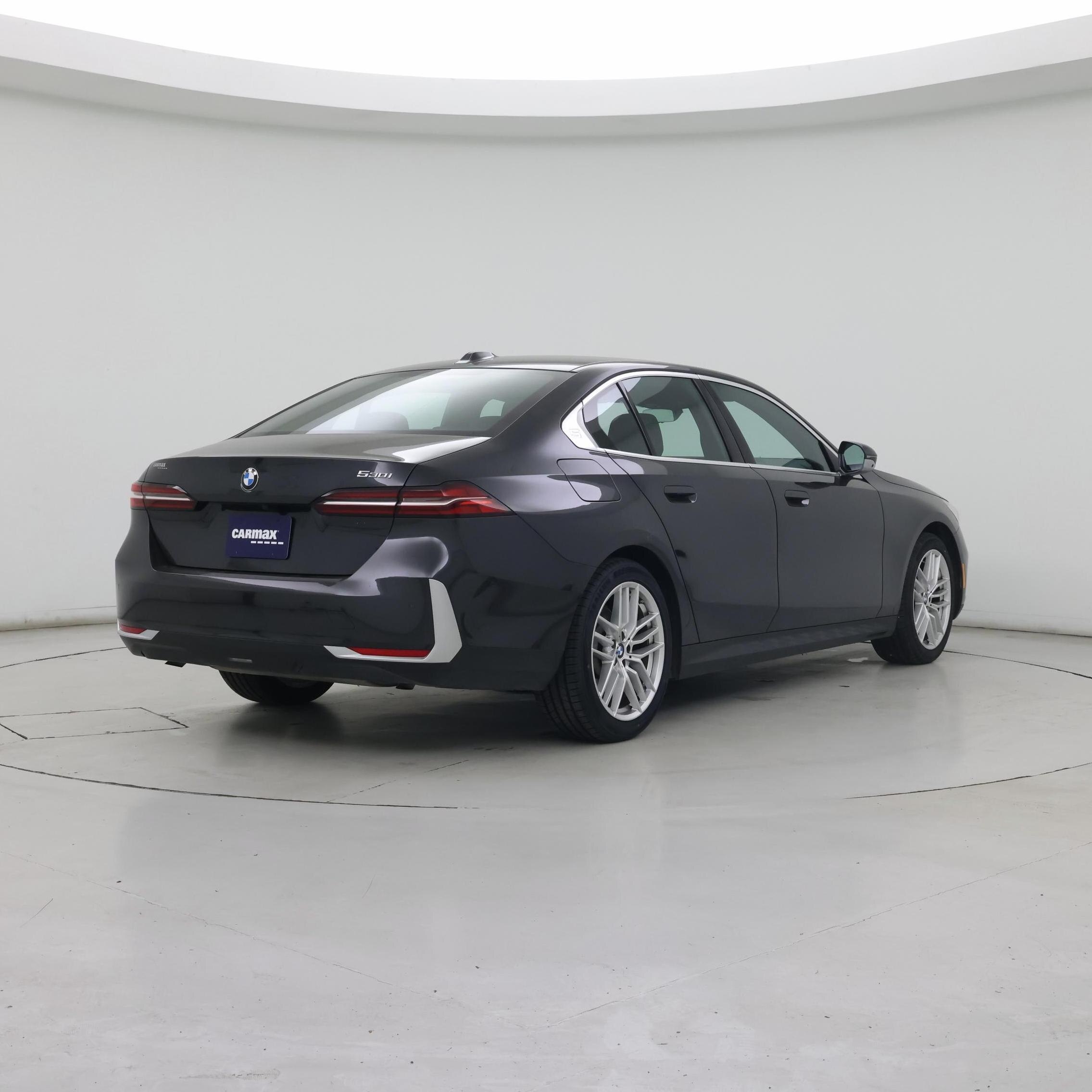 Thumbnail: 2025 BMW 5 Series - 8