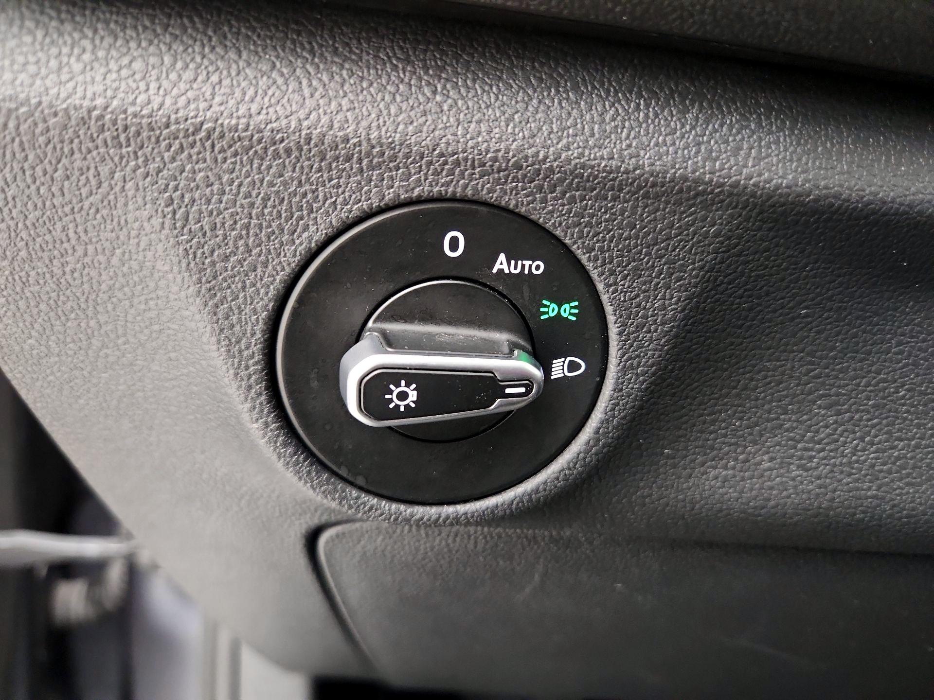 Thumbnail: 2024 Volkswagen Jetta - 13