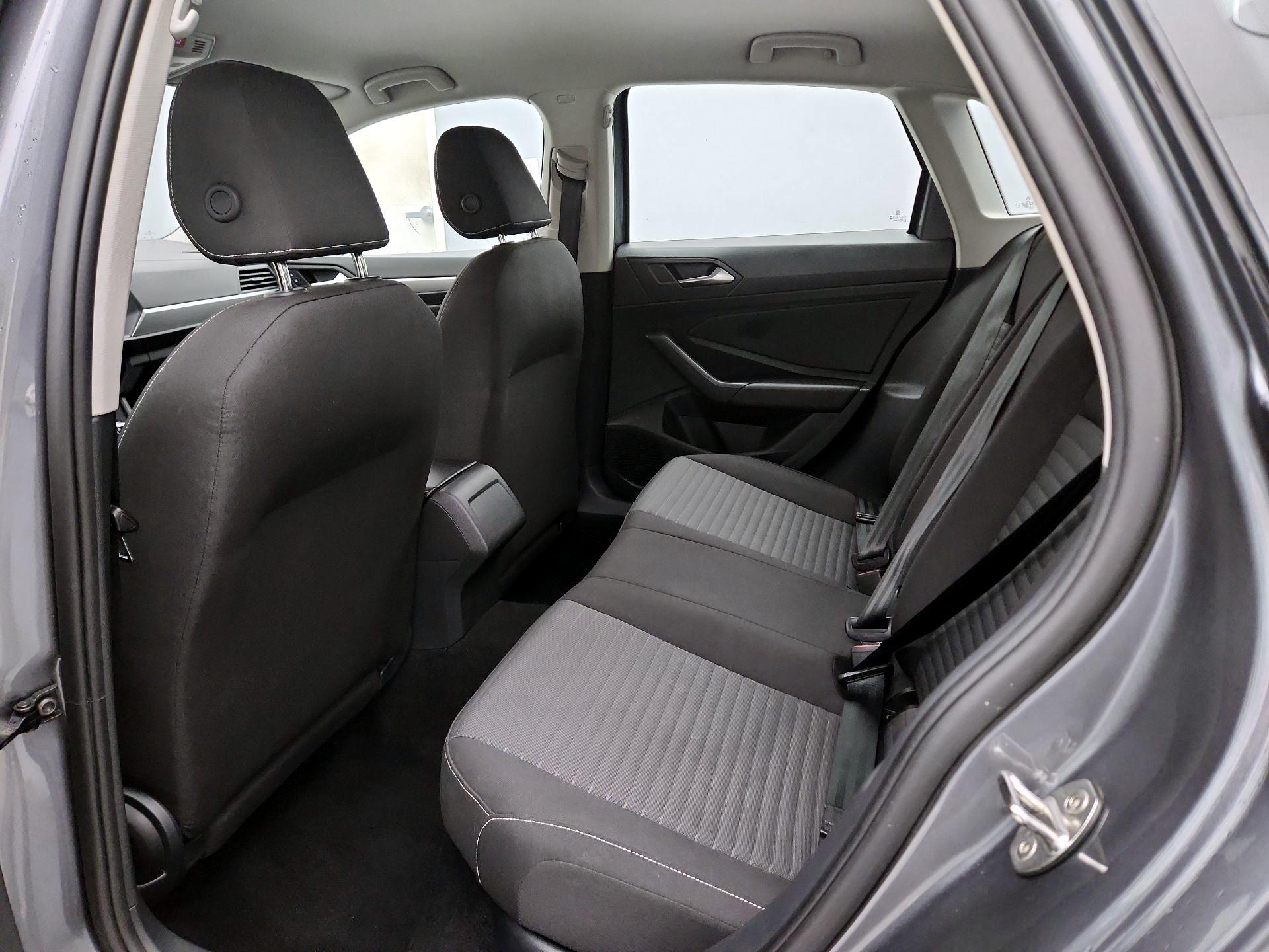 Thumbnail: 2024 Volkswagen Jetta - 19