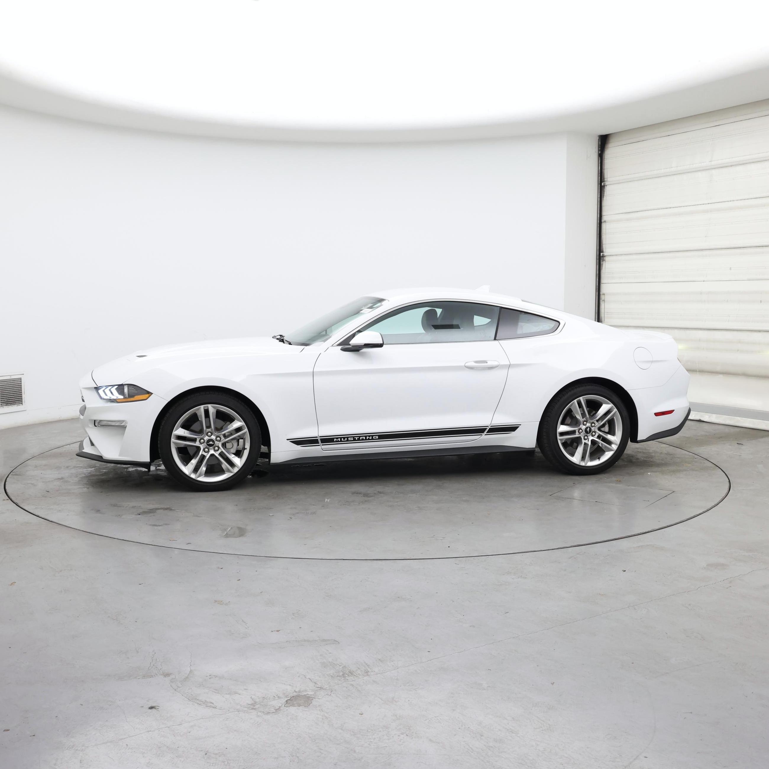 Thumbnail: 2021 Ford Mustang - 3