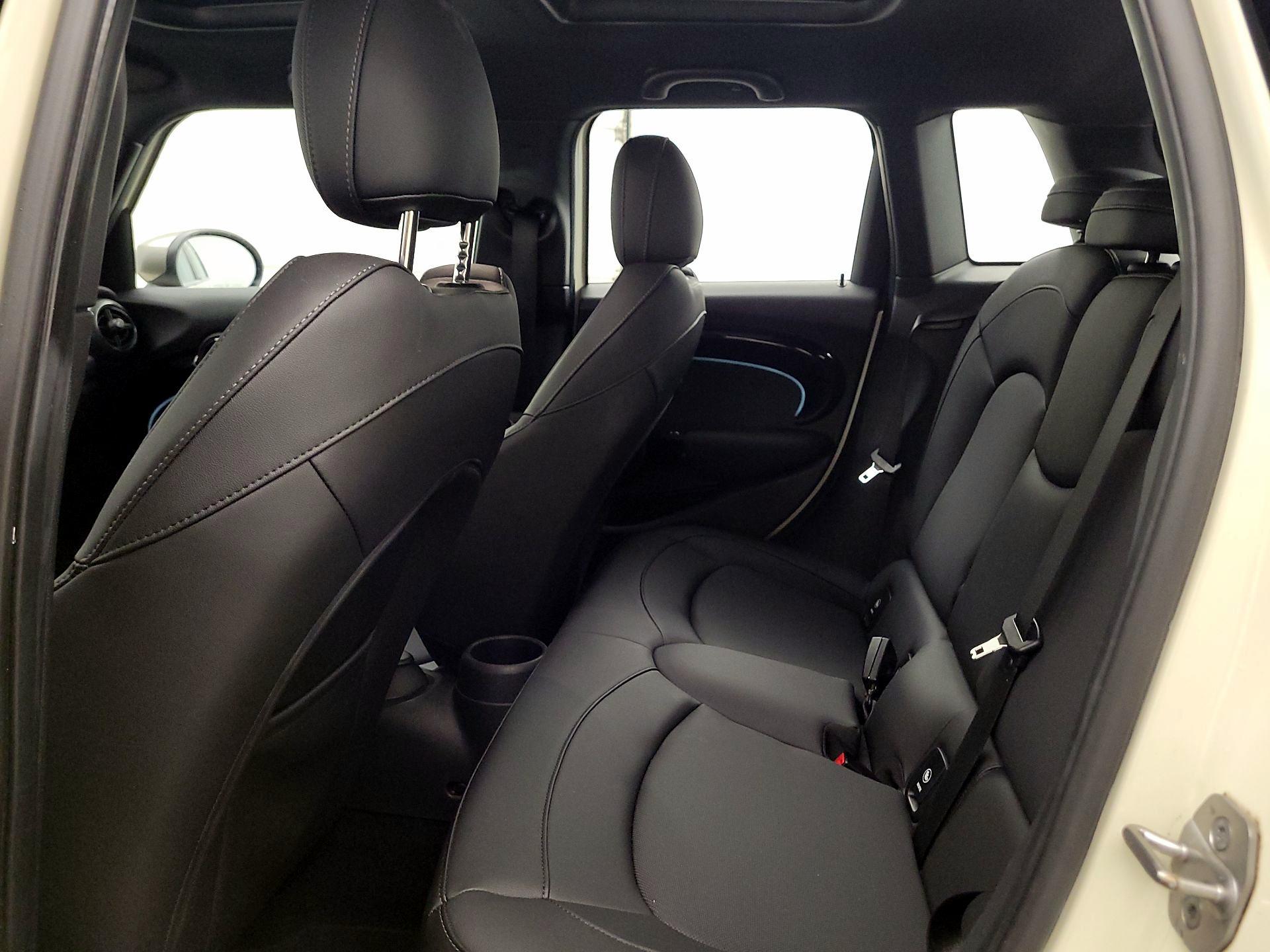 Thumbnail: 2023 MINI Cooper Hardtop - 19