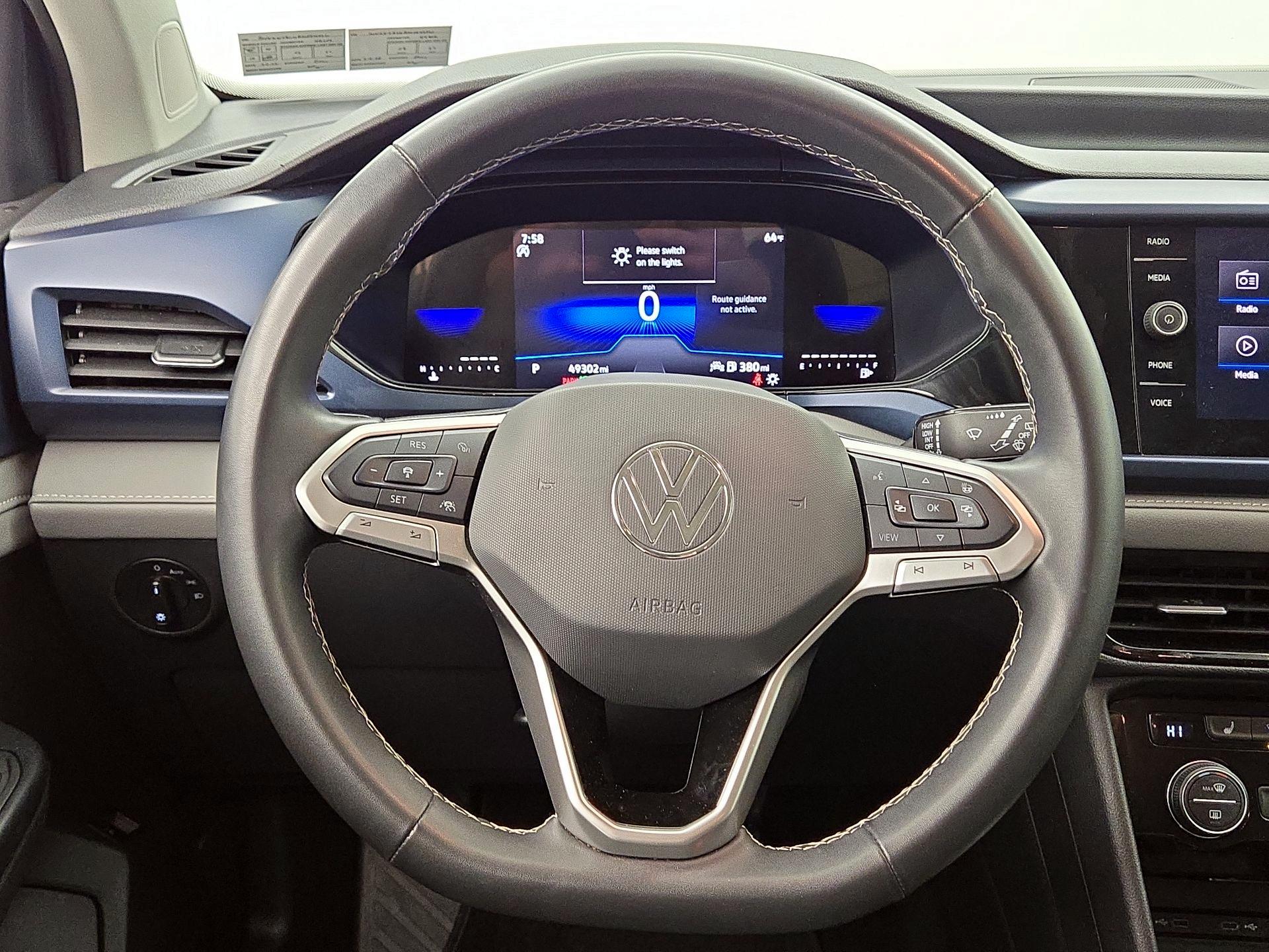 Thumbnail: 2024 Volkswagen Taos - 10