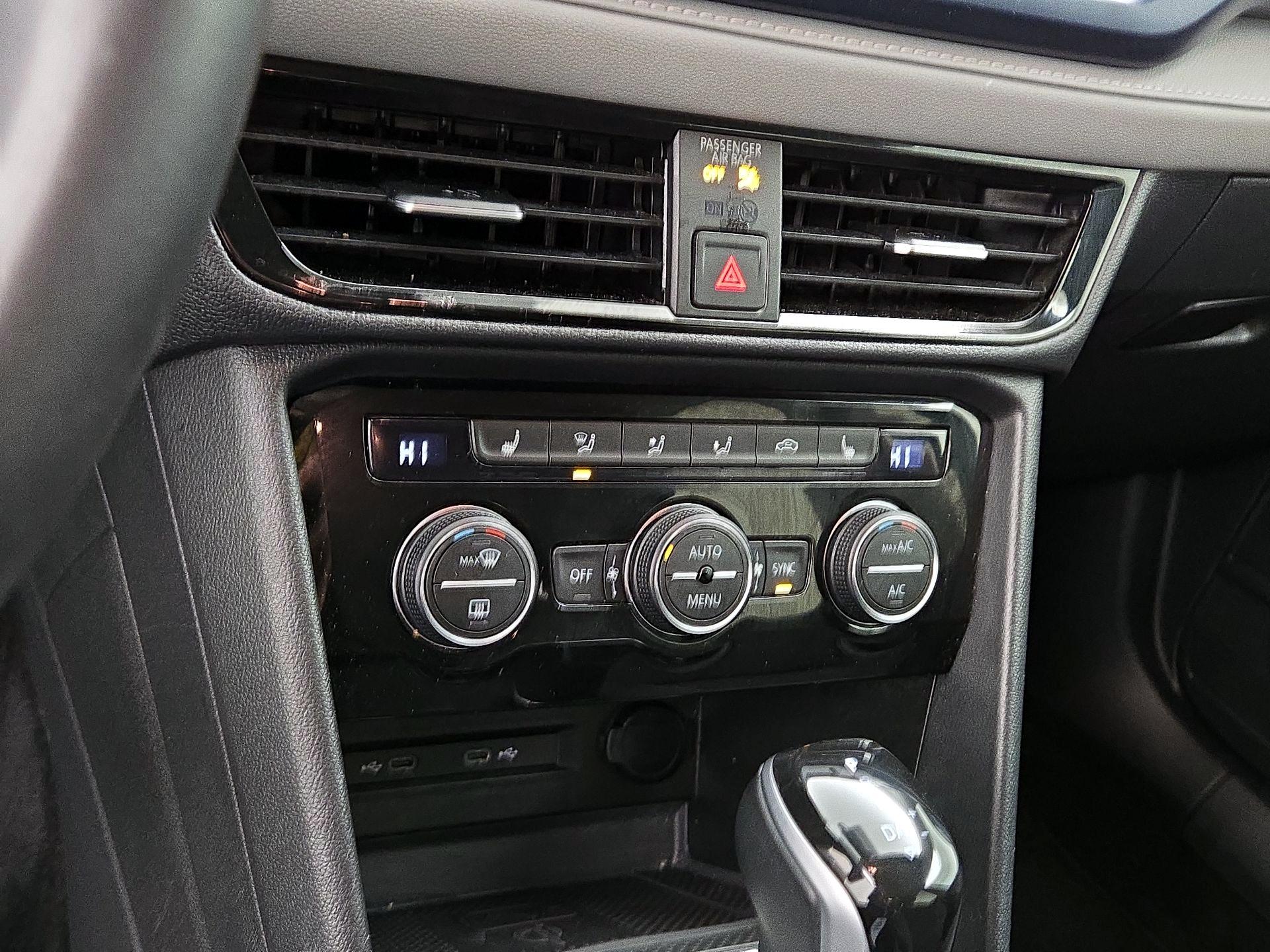 Thumbnail: 2024 Volkswagen Taos - 16