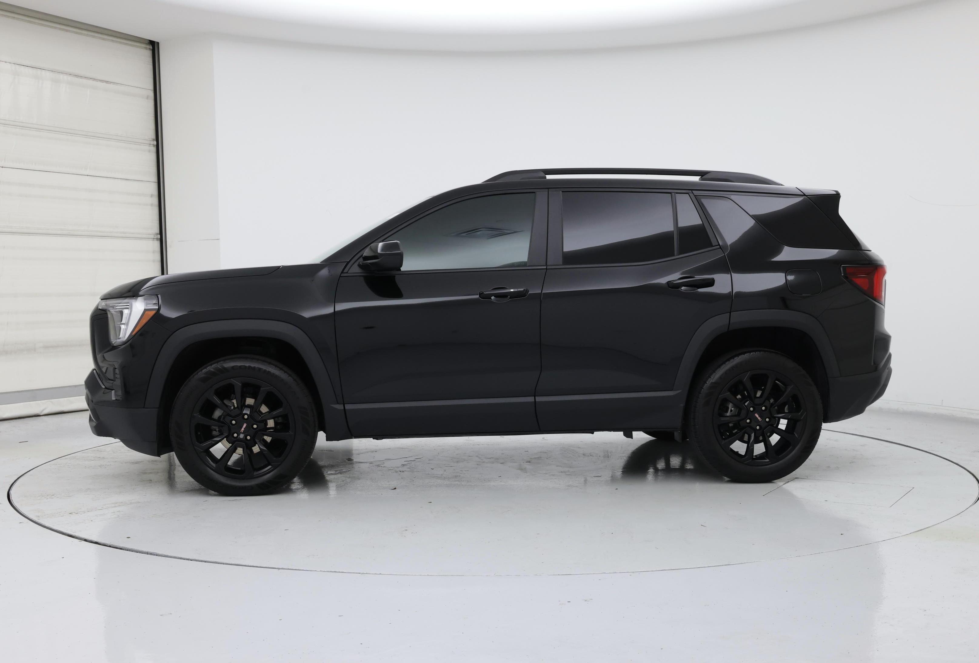 Thumbnail: 2025 GMC Terrain - 3