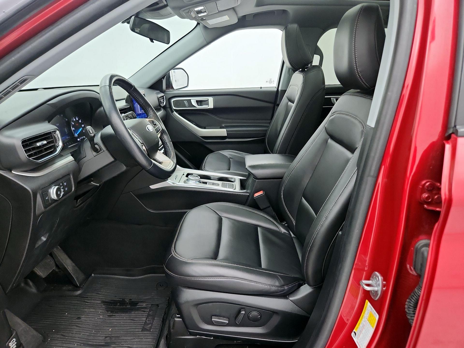 Thumbnail: 2022 Ford Explorer - 11