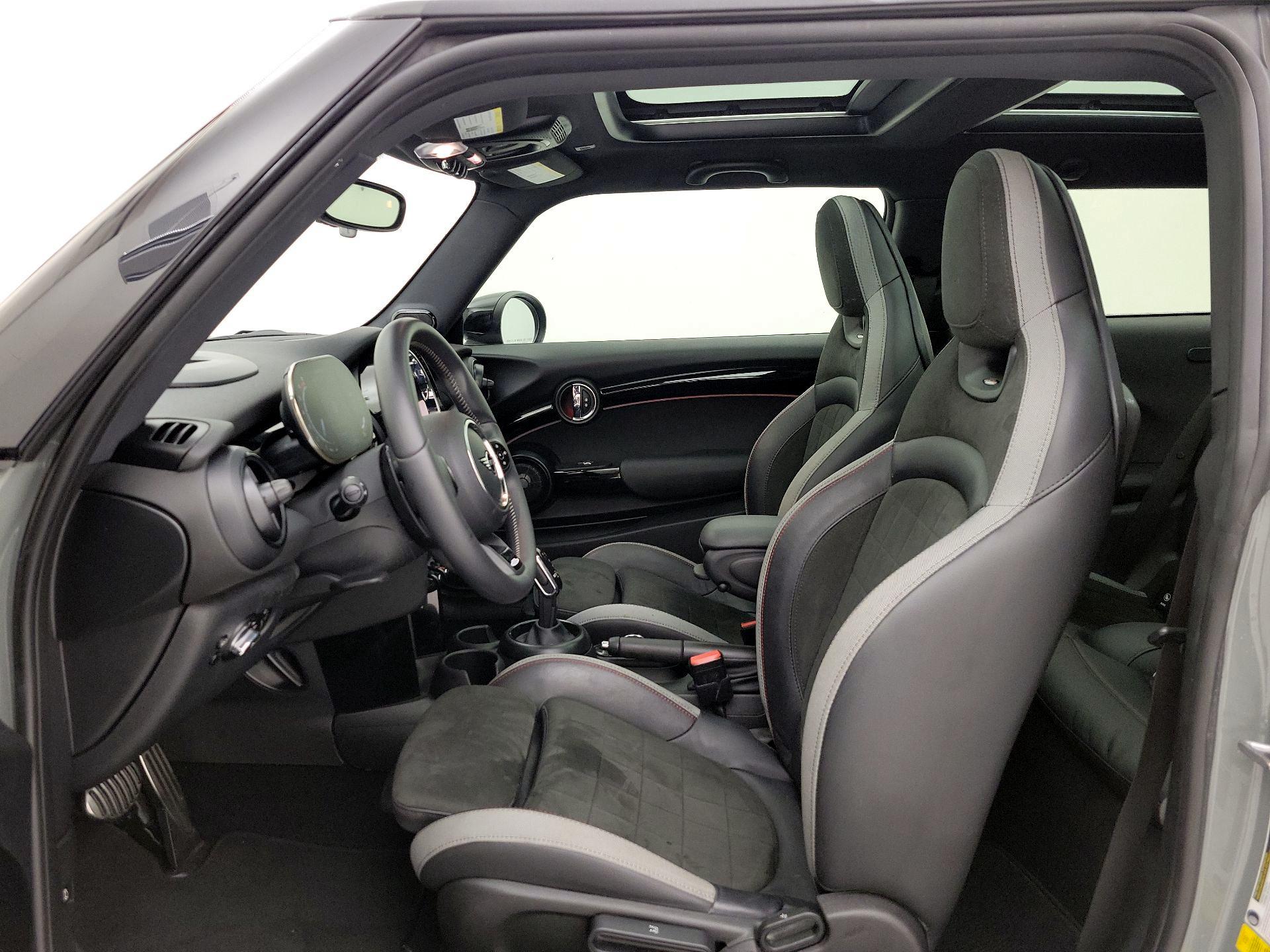 Thumbnail: 2023 MINI Cooper Hardtop - 11