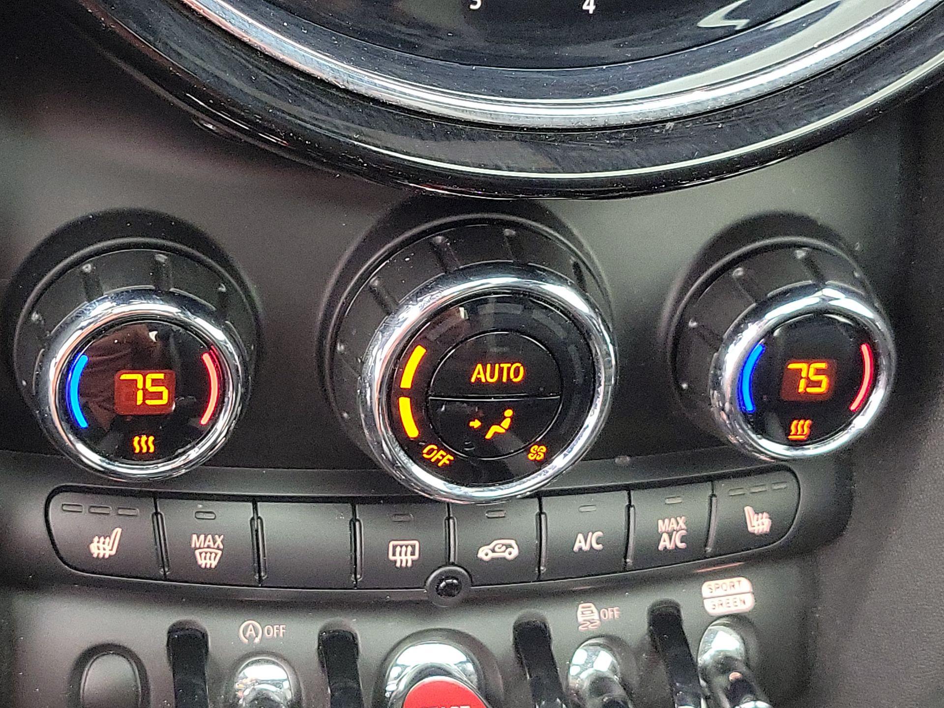 Thumbnail: 2023 MINI Cooper Hardtop - 17