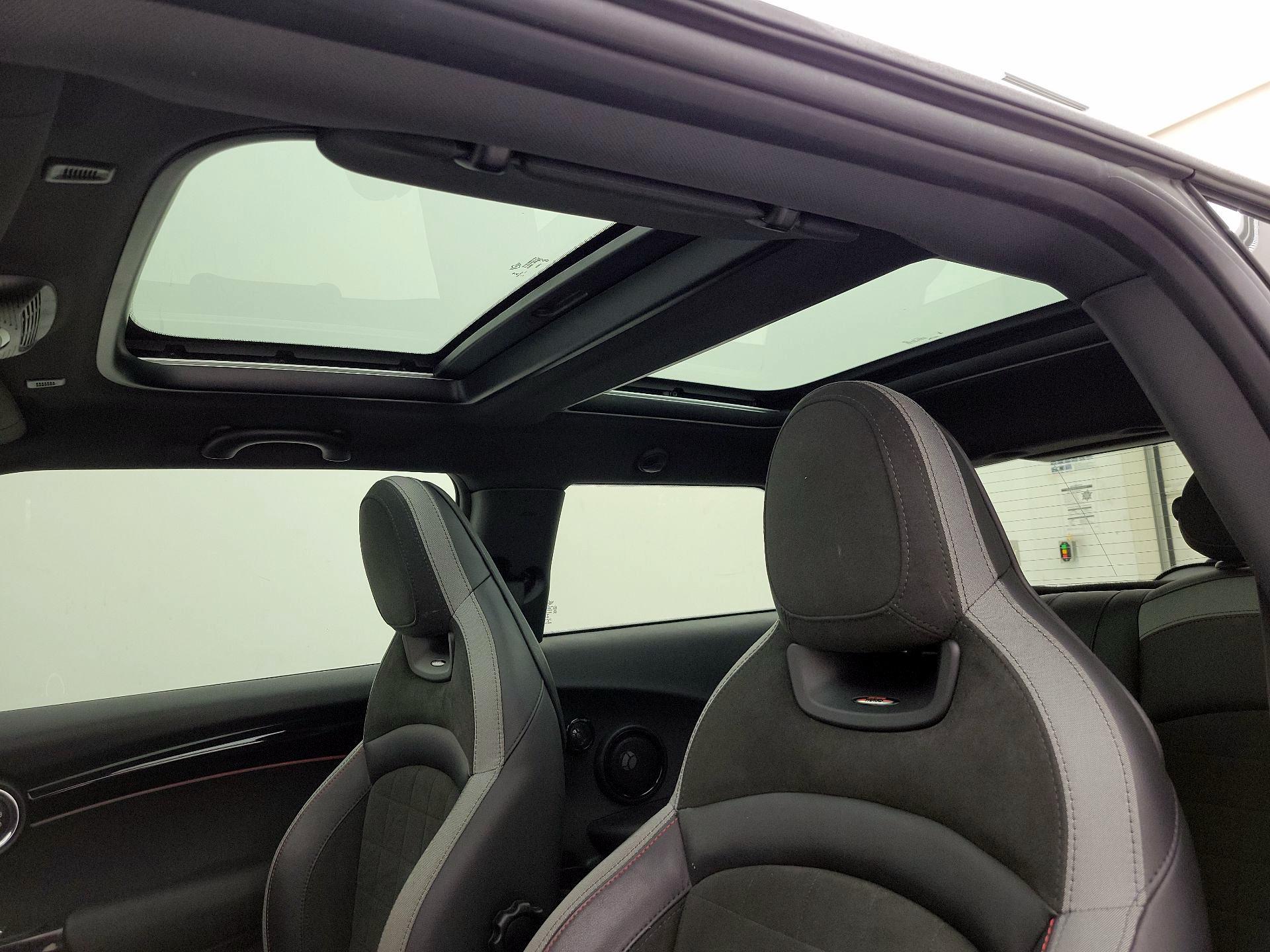 Thumbnail: 2023 MINI Cooper Hardtop - 20