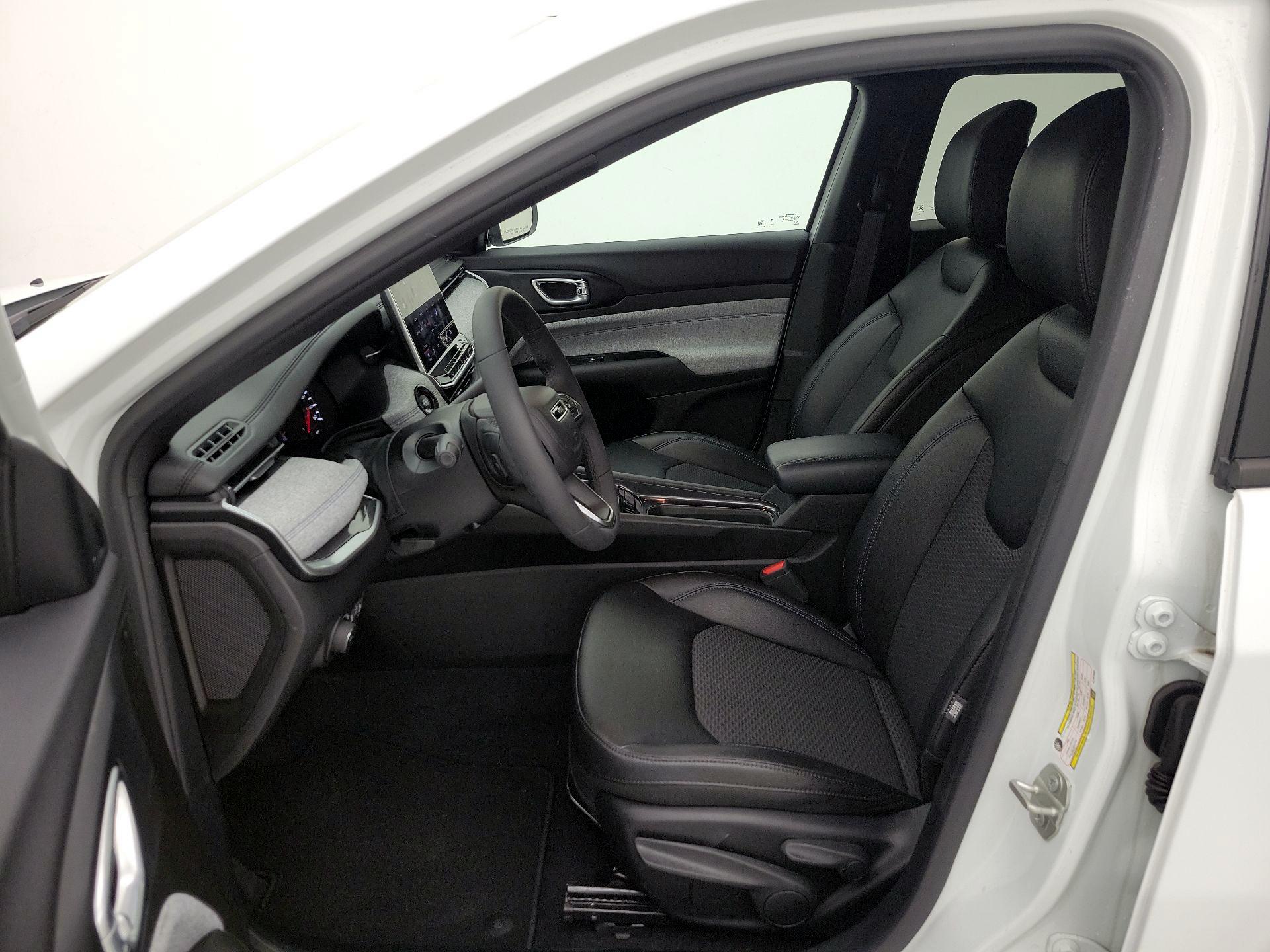 Thumbnail: 2024 Jeep Compass - 11